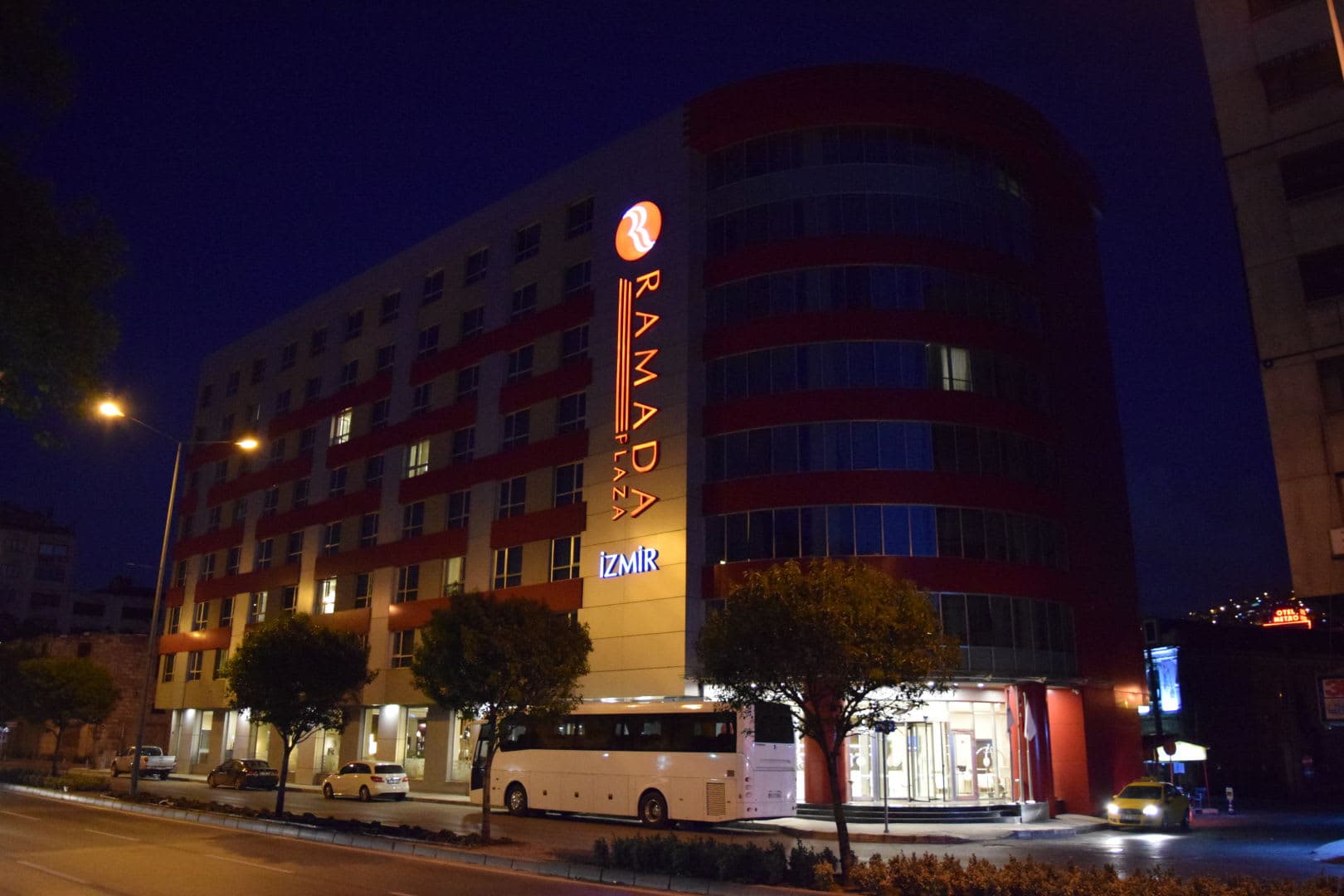 Ramada Plaza by Wyndham Izmir Ansicht 2