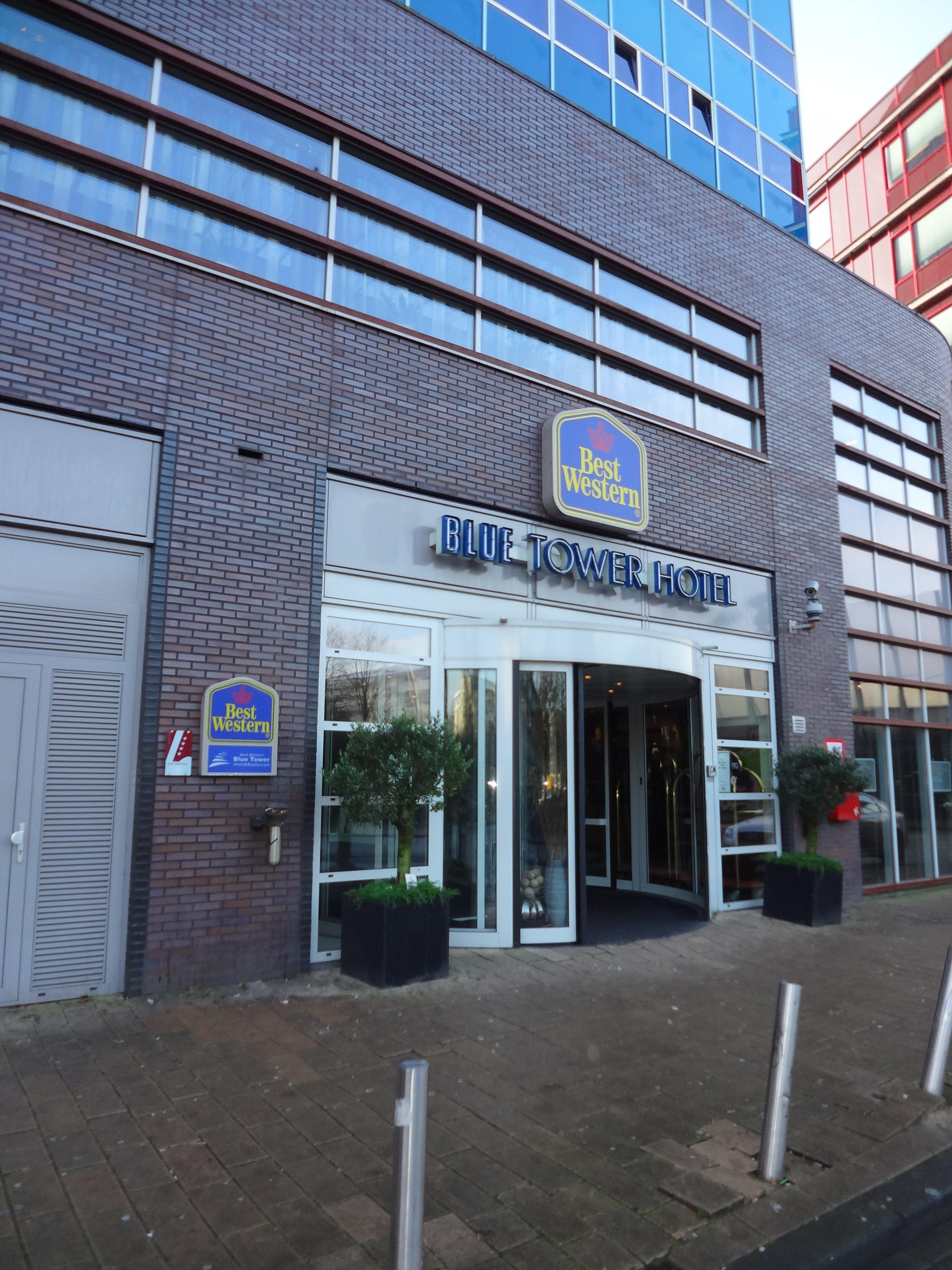 XO Hotels Blue Tower Ansicht 2