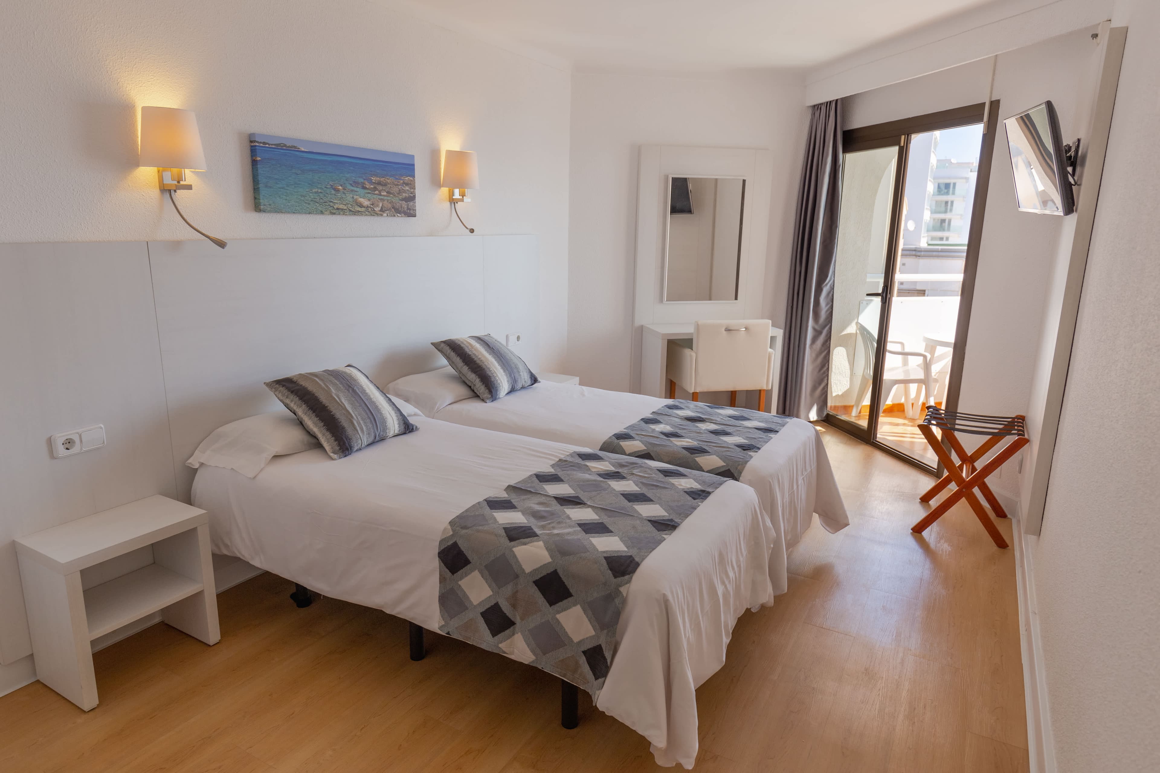 R2 Veronica Beach Hotel Ansicht 3