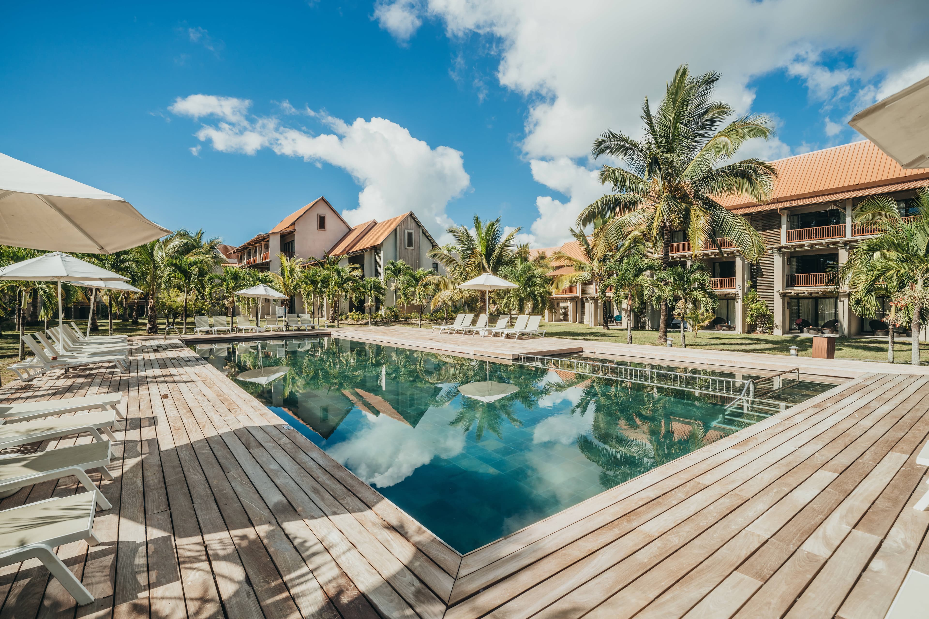 Crystals Beach Resort Belle Mare, a member of Radisson Individuals Ansicht 8