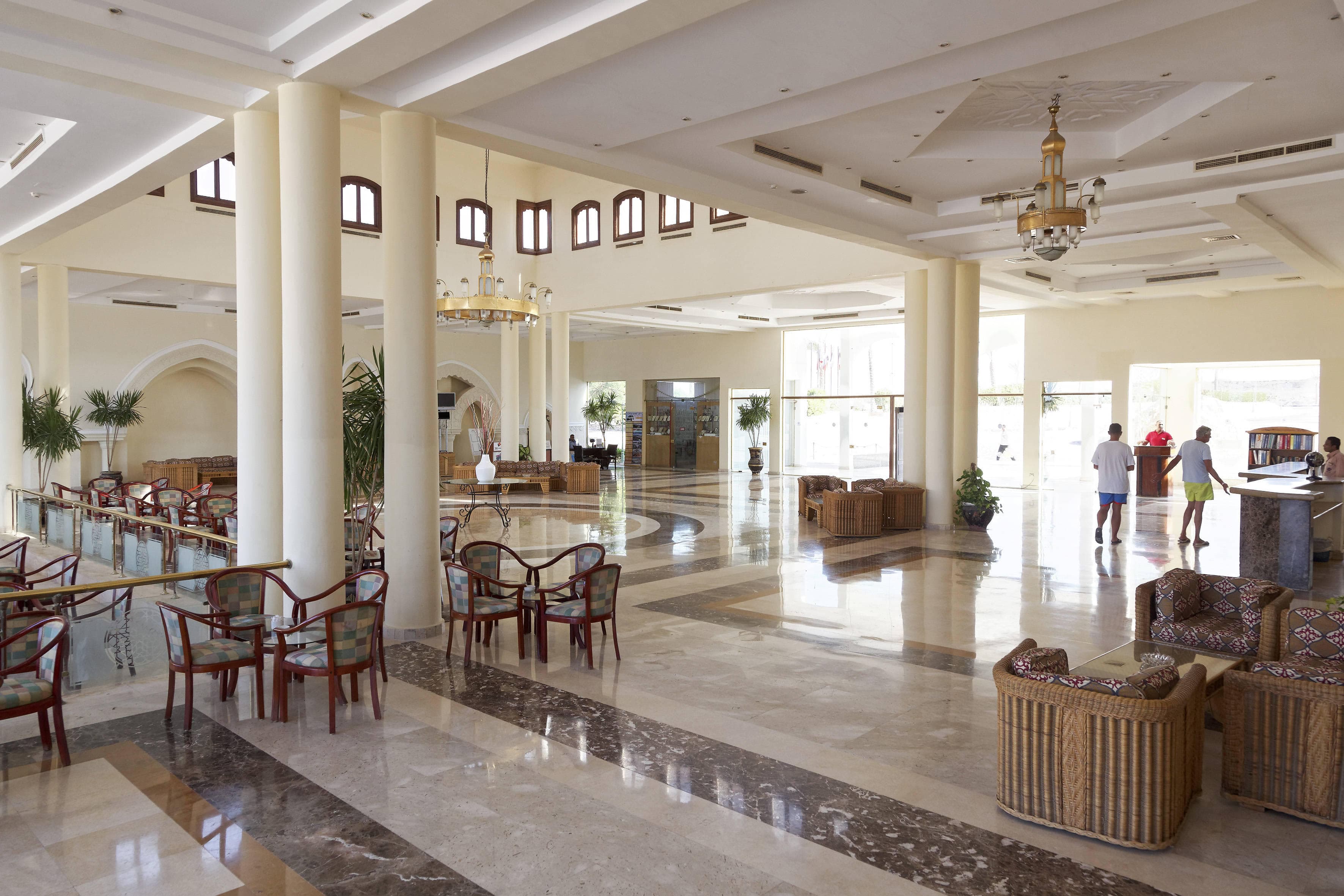Pensée Royal Garden Beach Resort Ansicht 9