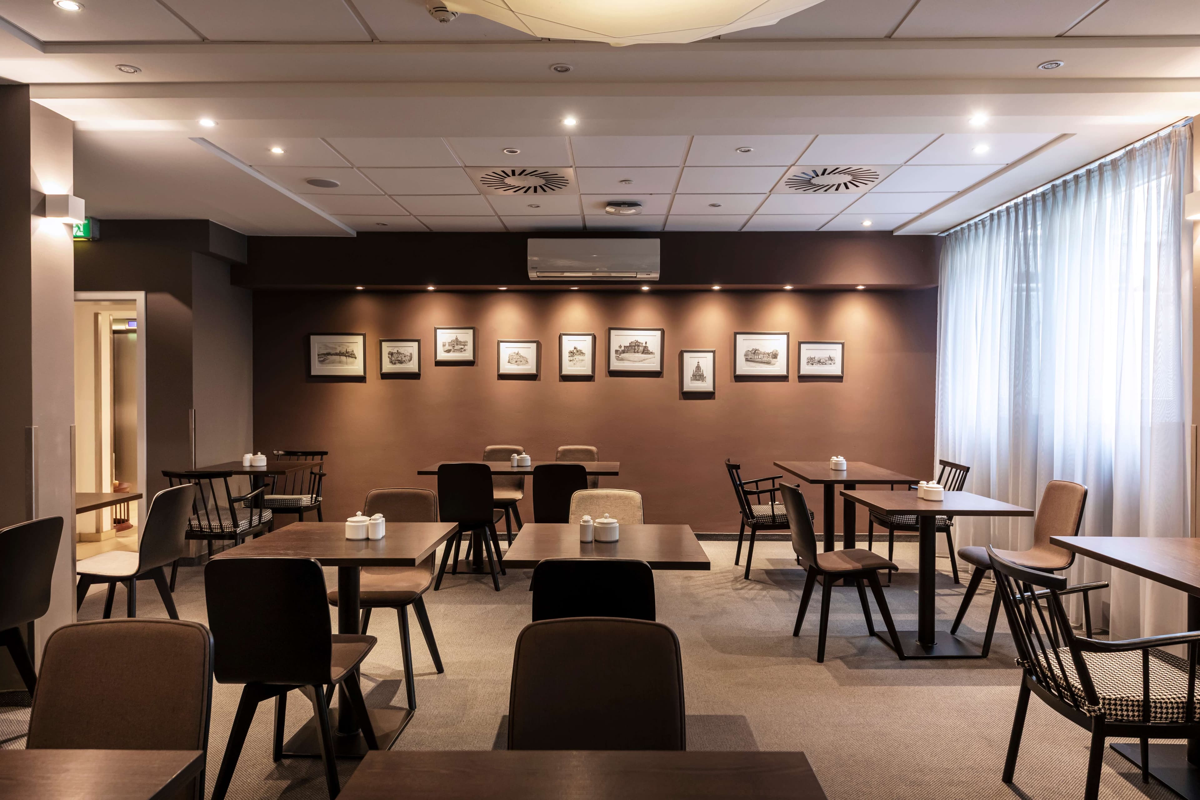 ACHAT Hotel Dresden Elbufer Ansicht 7