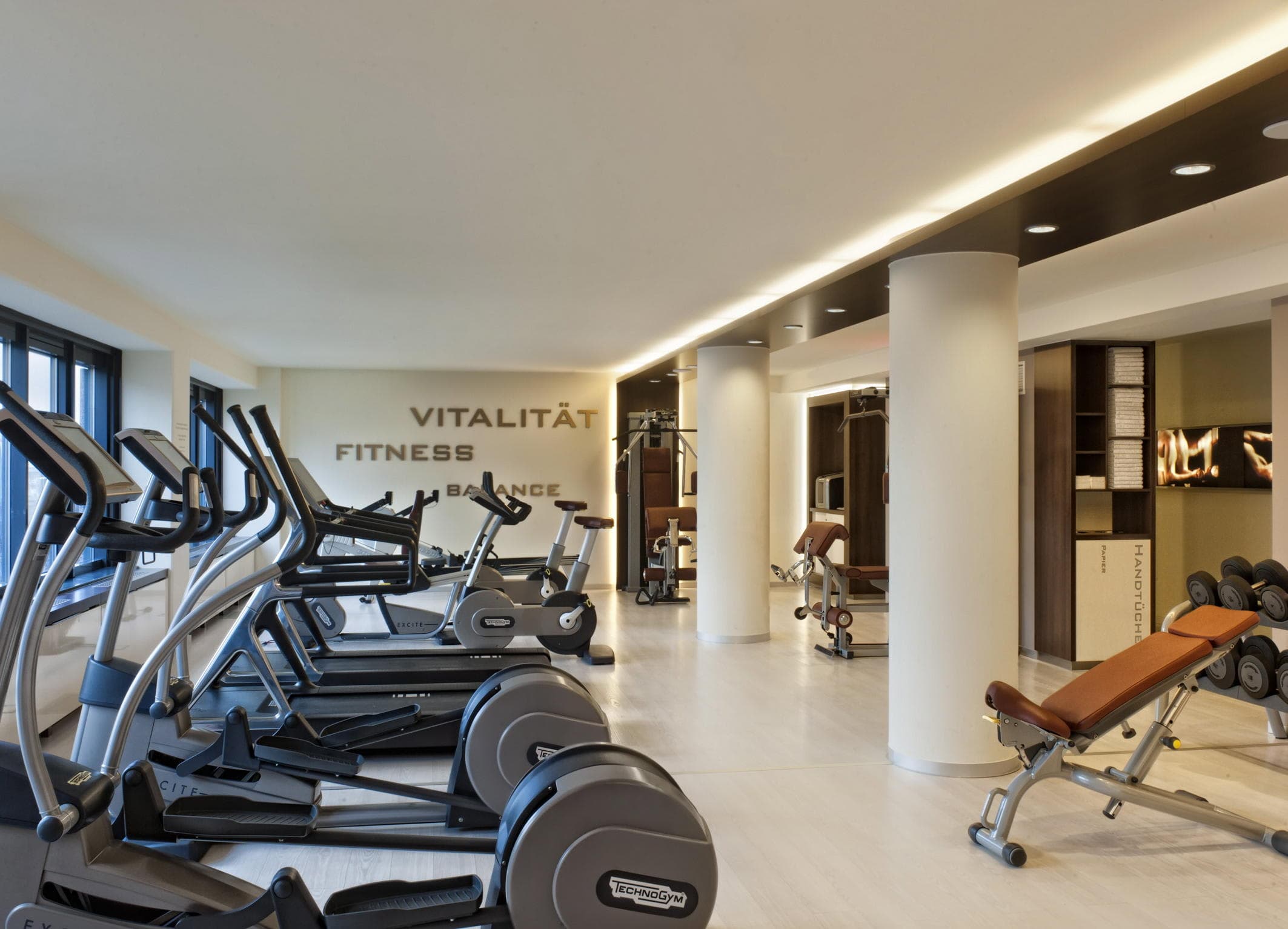 Estrel Hotel Berlin Ansicht 8