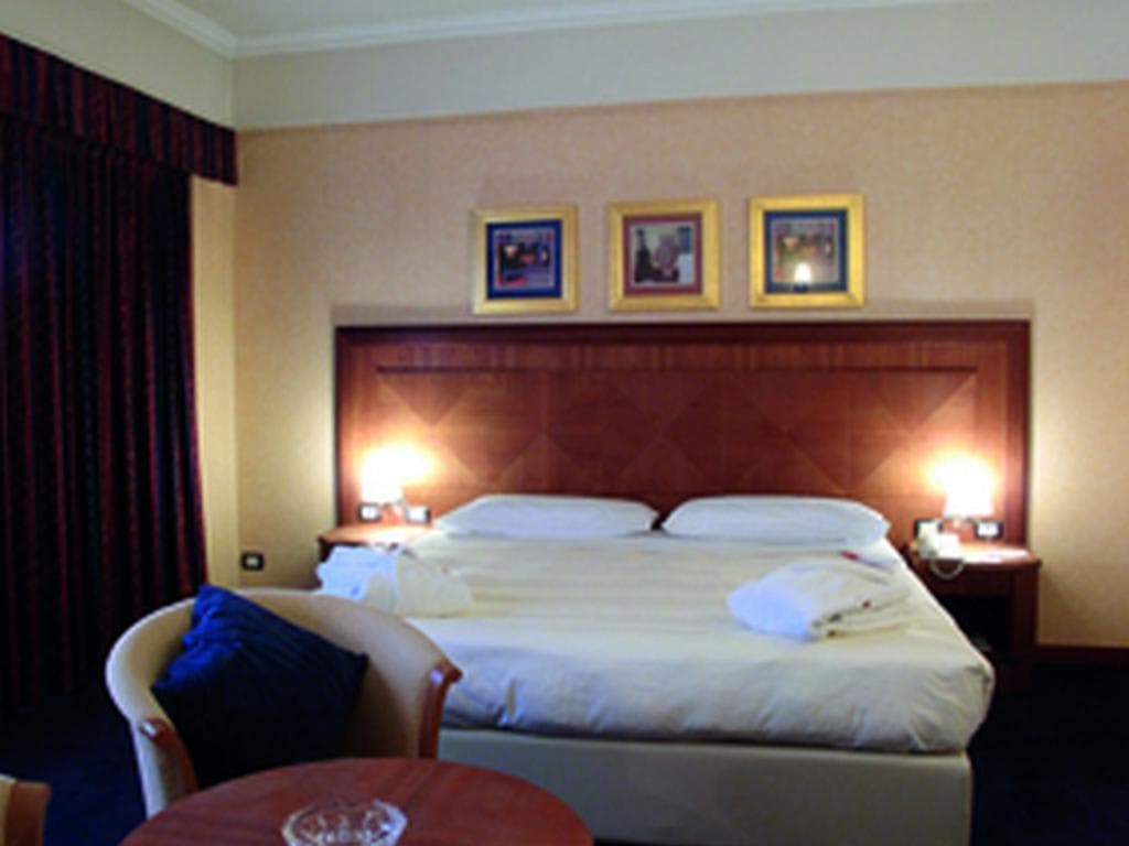 UNAHOTELS Bologna Fiera Ansicht 2