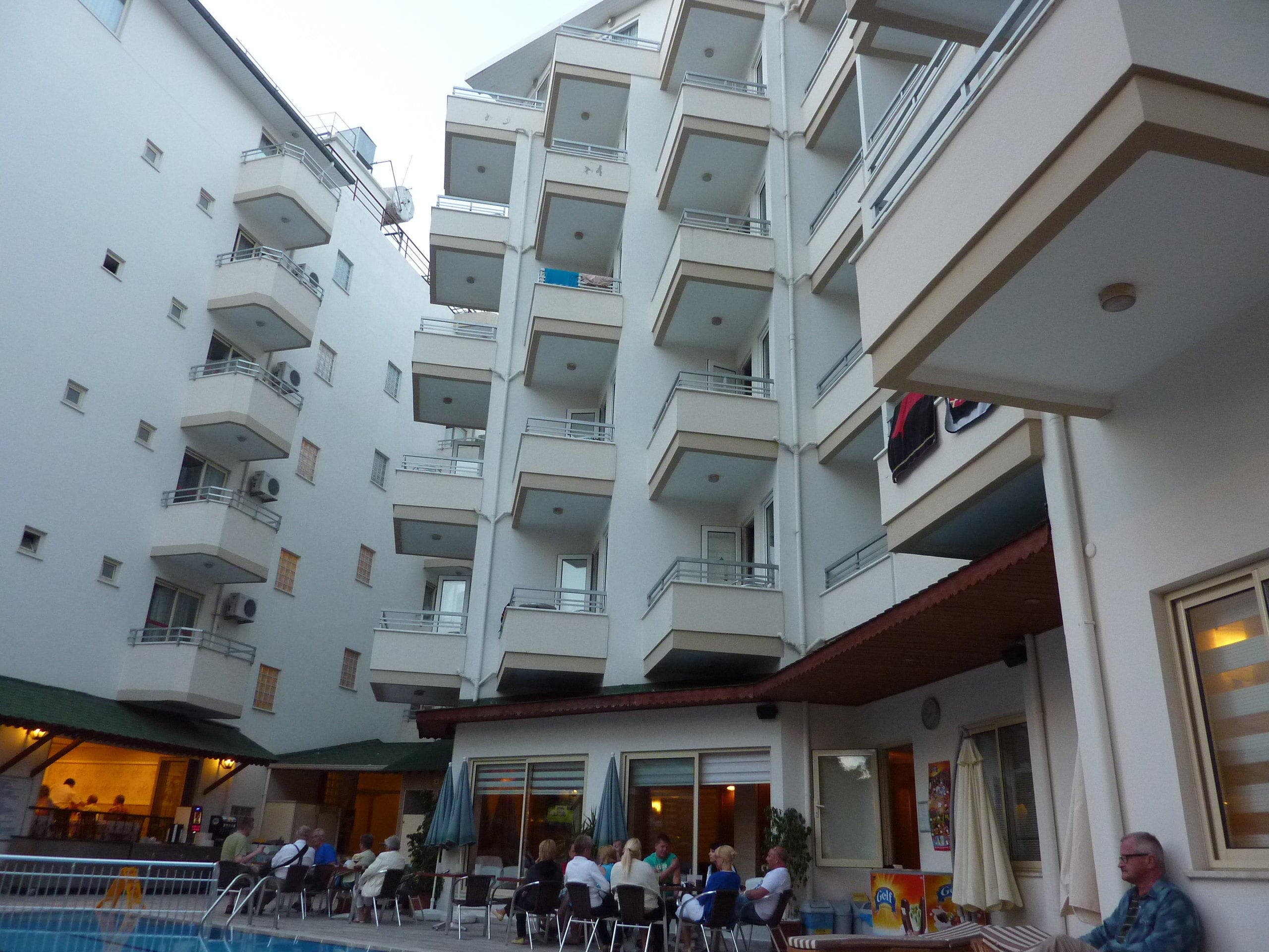 Remi Hotel Ansicht 3