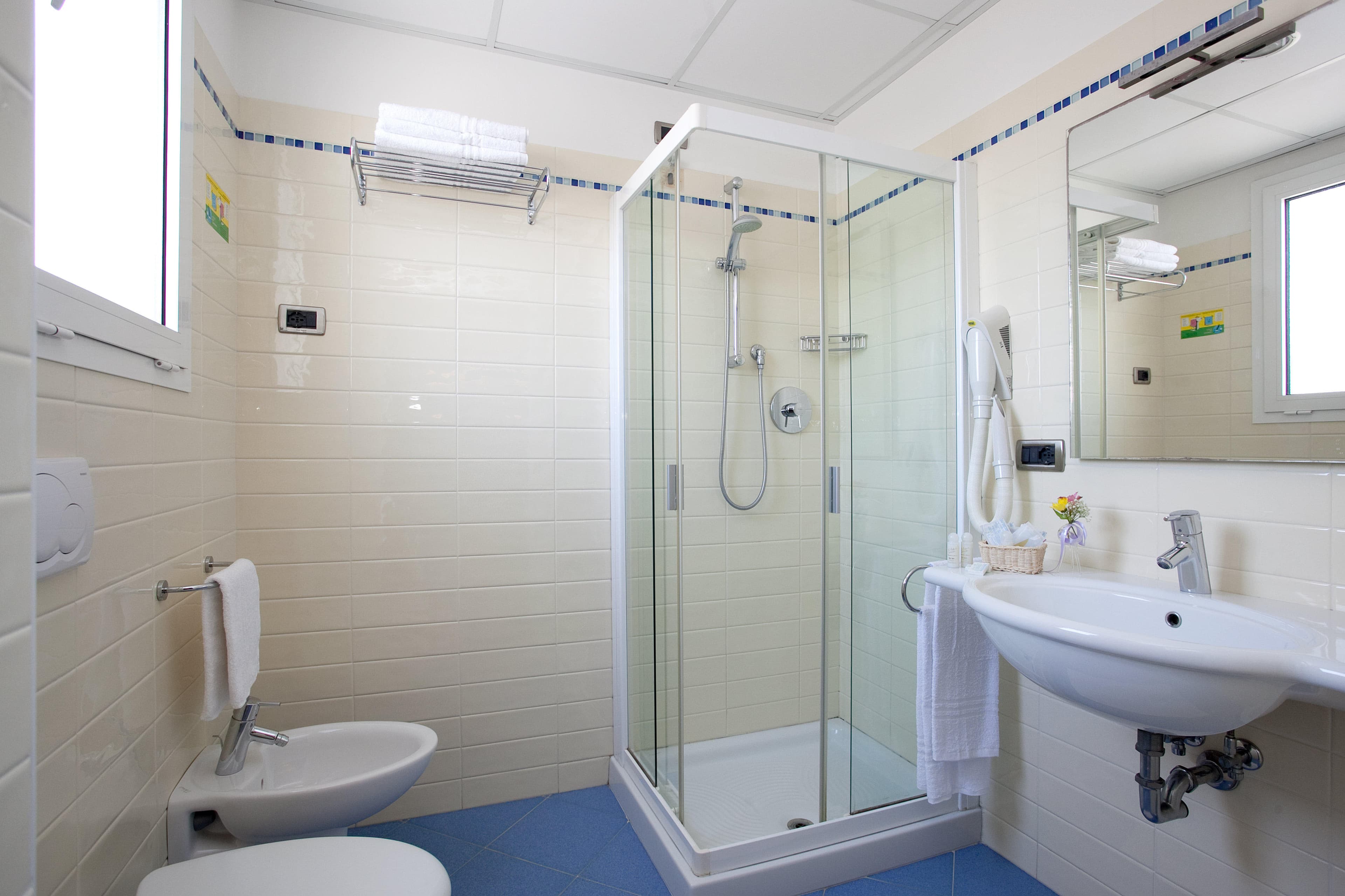 Hotel Tropical Ansicht 4