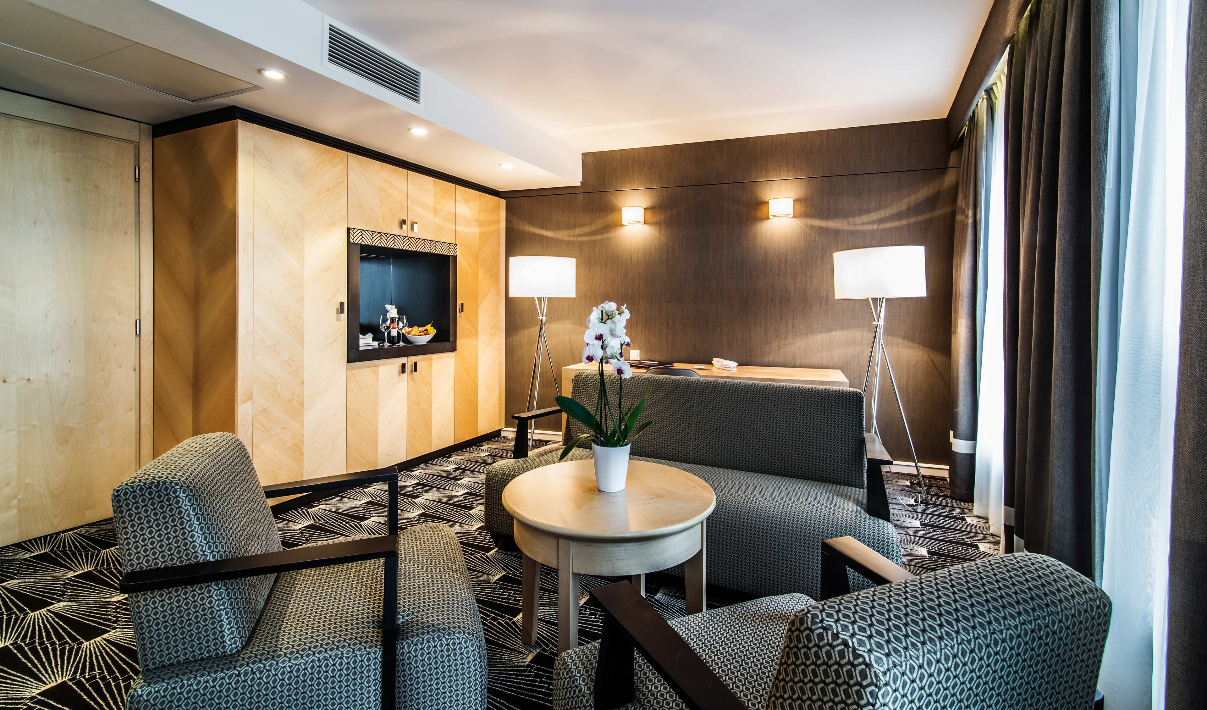 Airport Hotel Okecie Ansicht 8