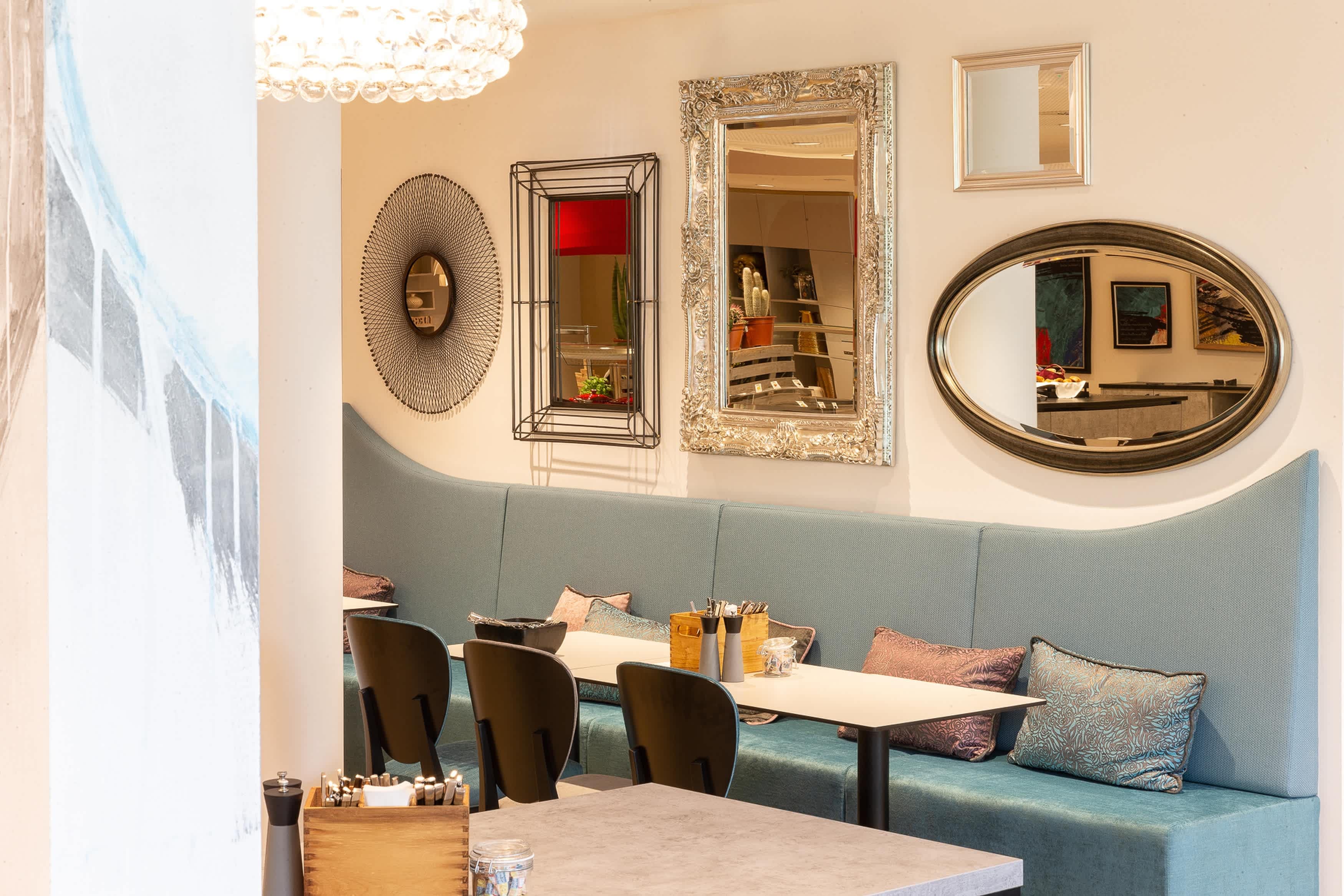 Holiday Inn - the niu, Franz Wien Ansicht 8