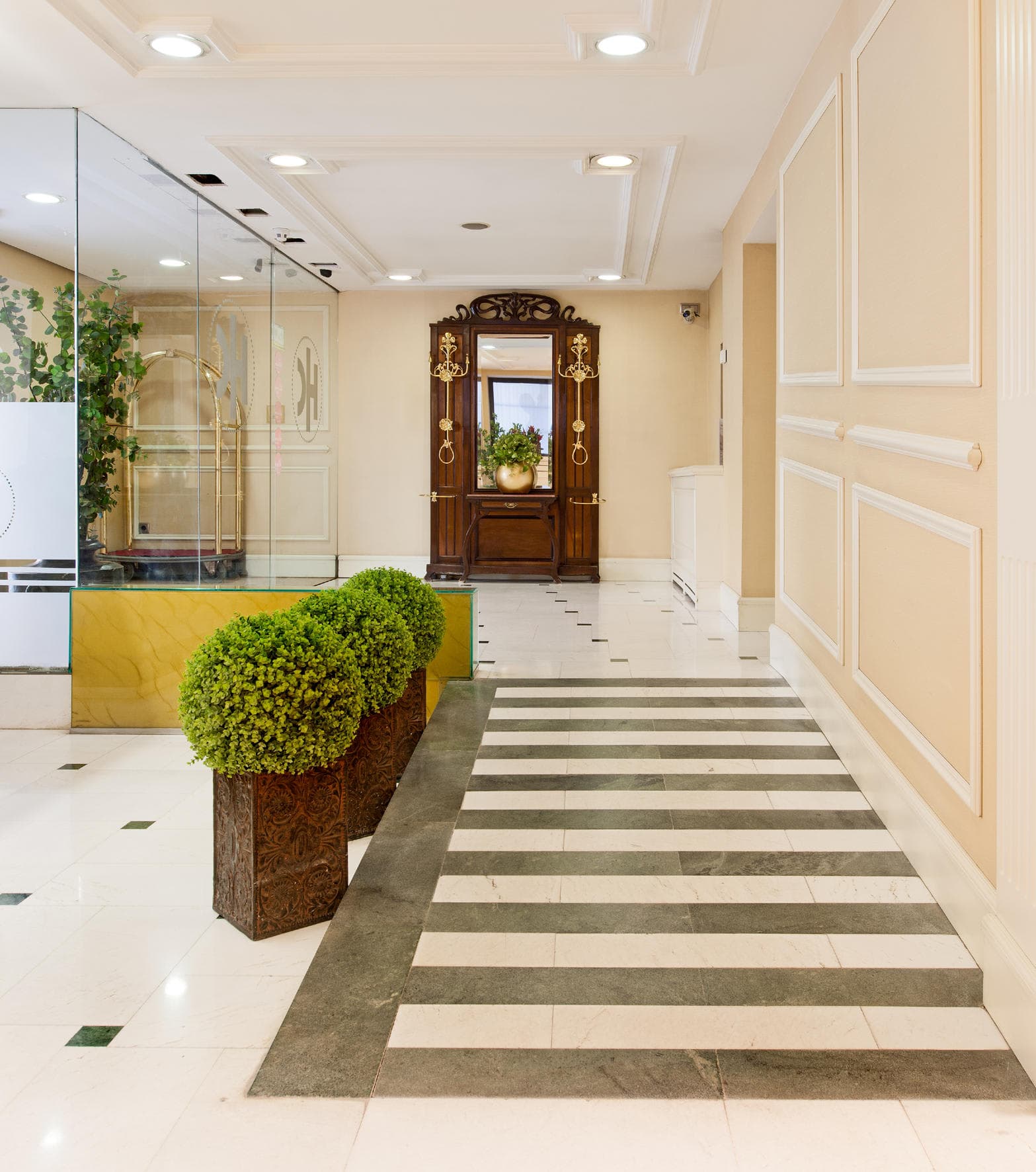 Hotel Catalonia Las Cortes Ansicht 7