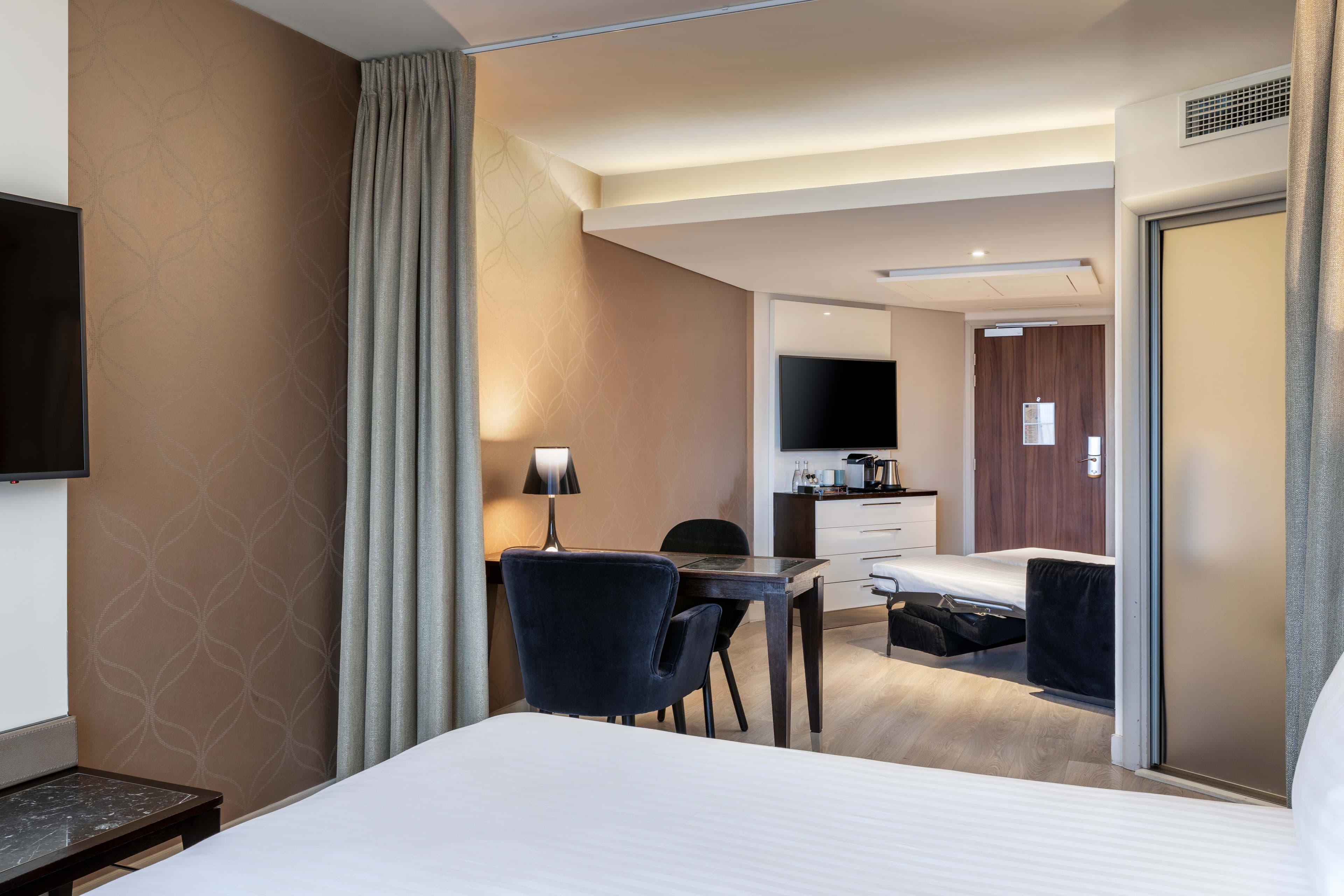 Ac Hotel Paris Porte Maillot Ansicht 2