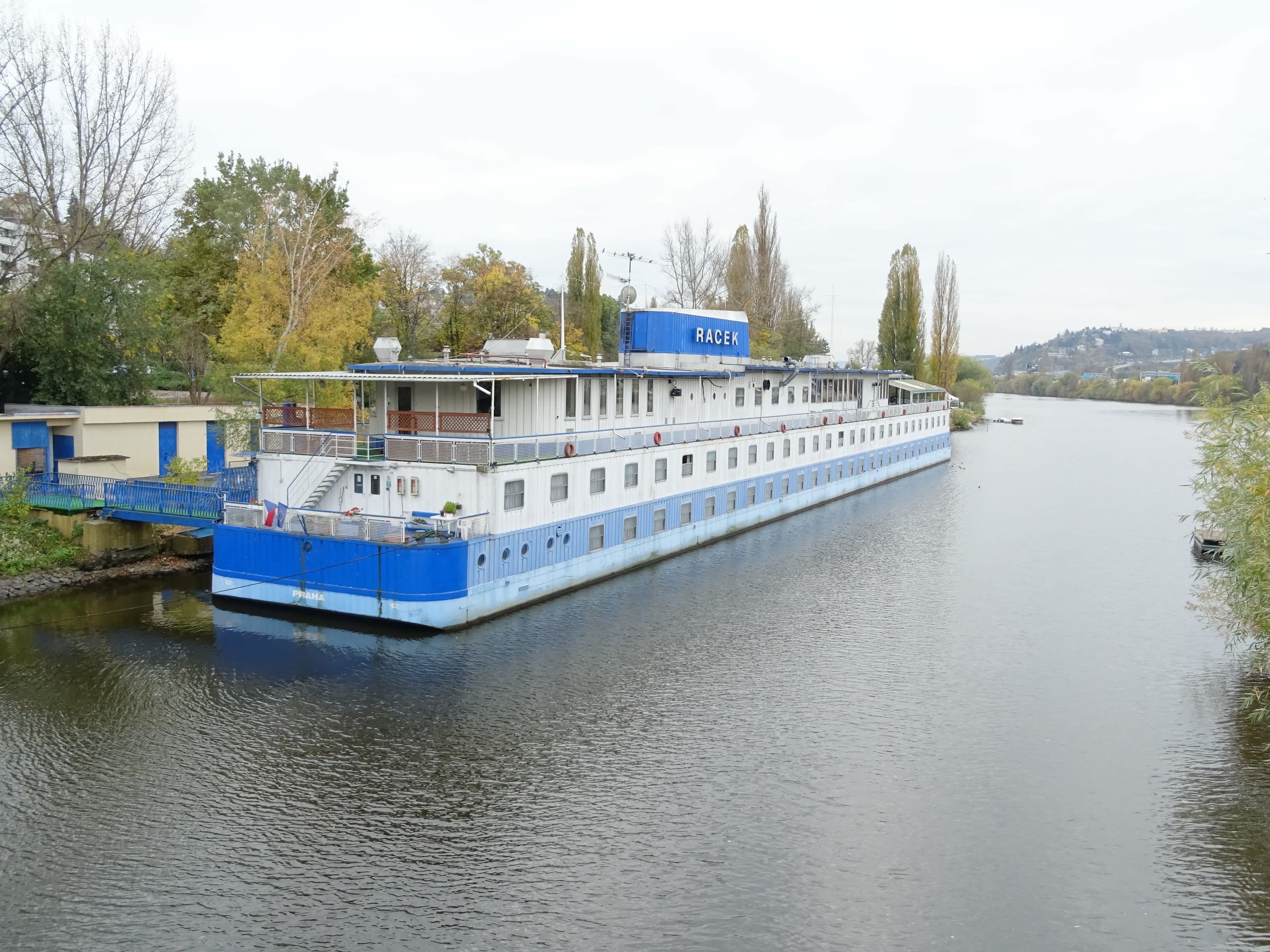 Botel Racek Ansicht 2