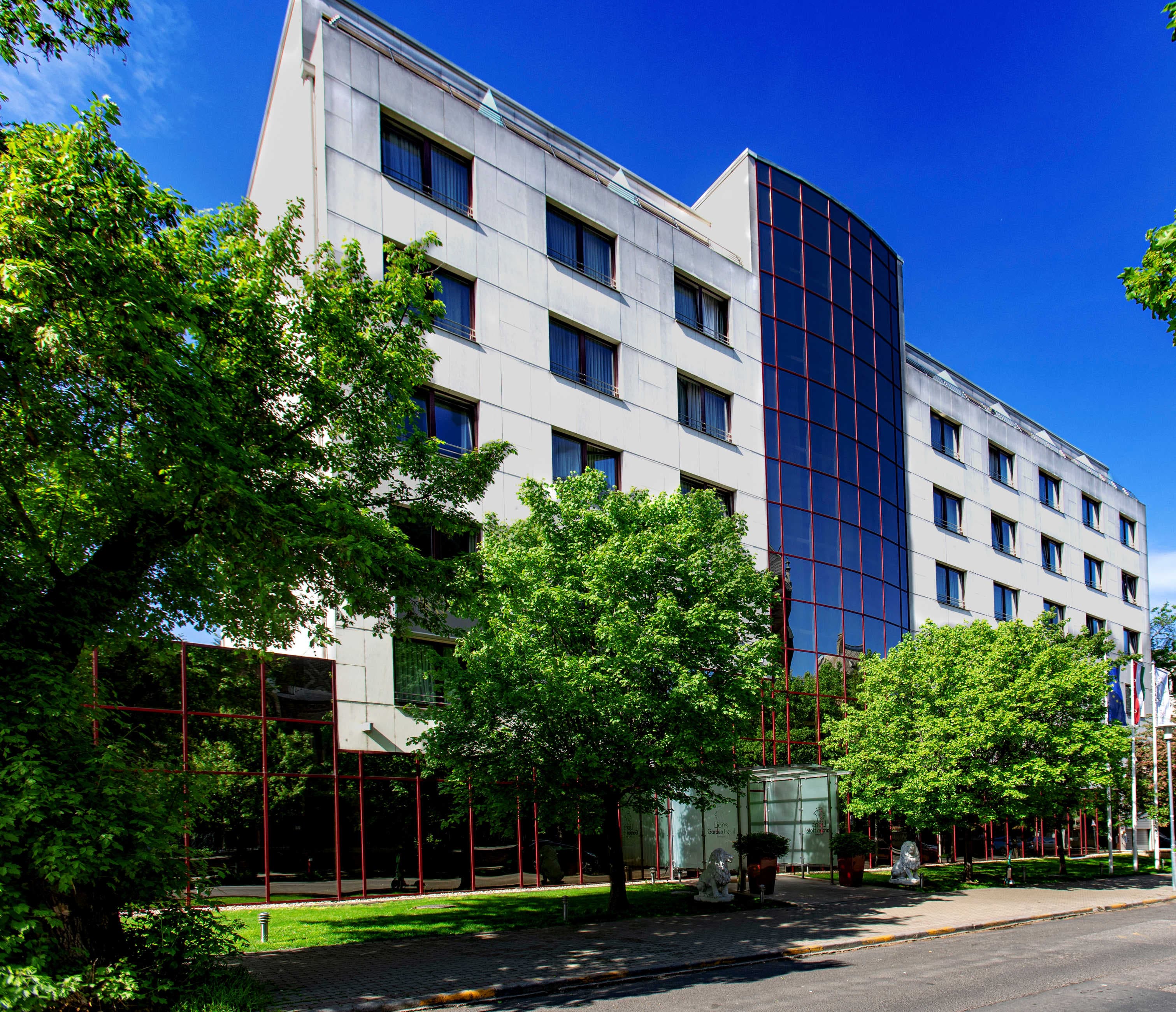Lion's Garden Hotel Ansicht 2