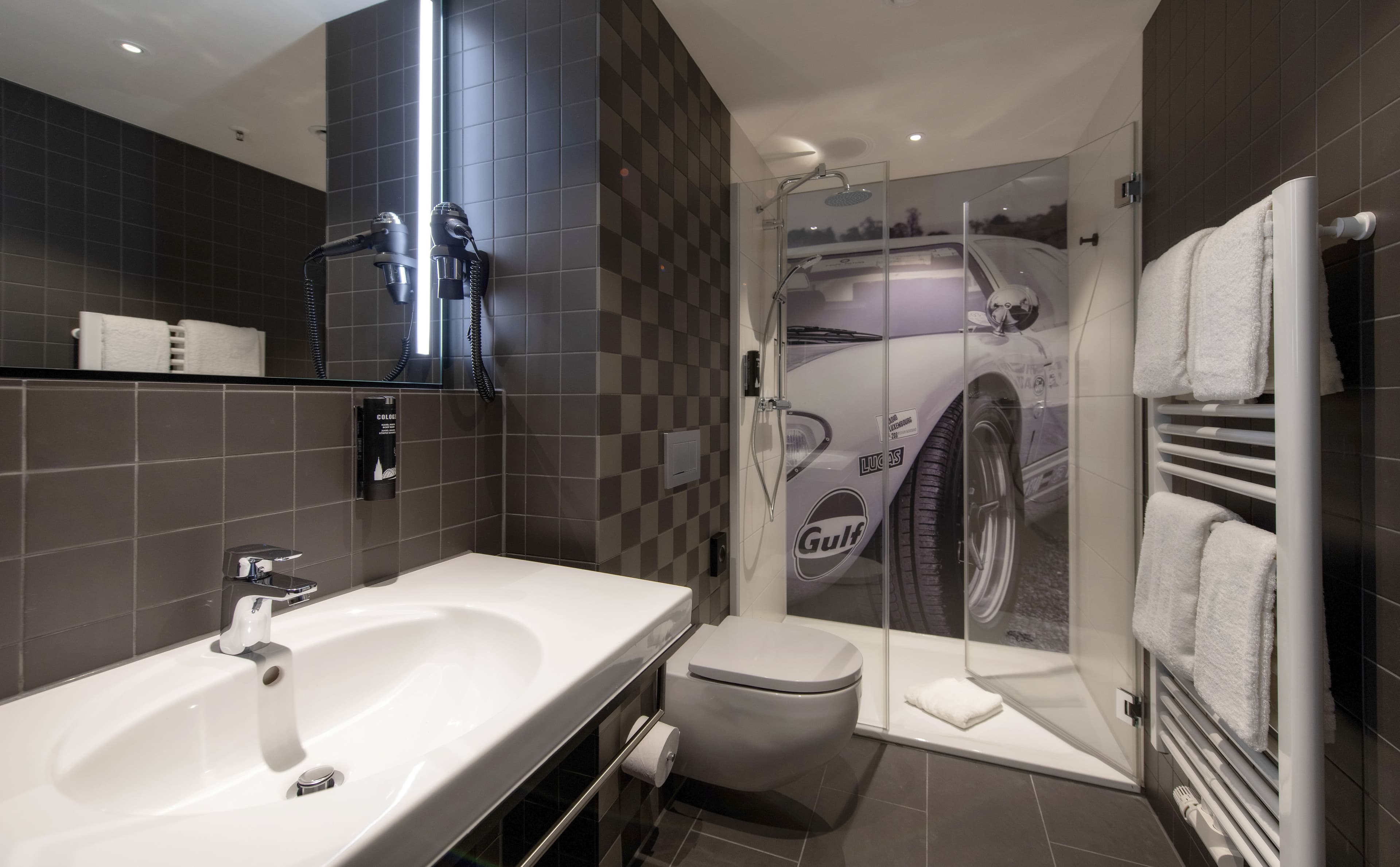 V8 Hotel Köln @MOTORWORLD Ansicht 6