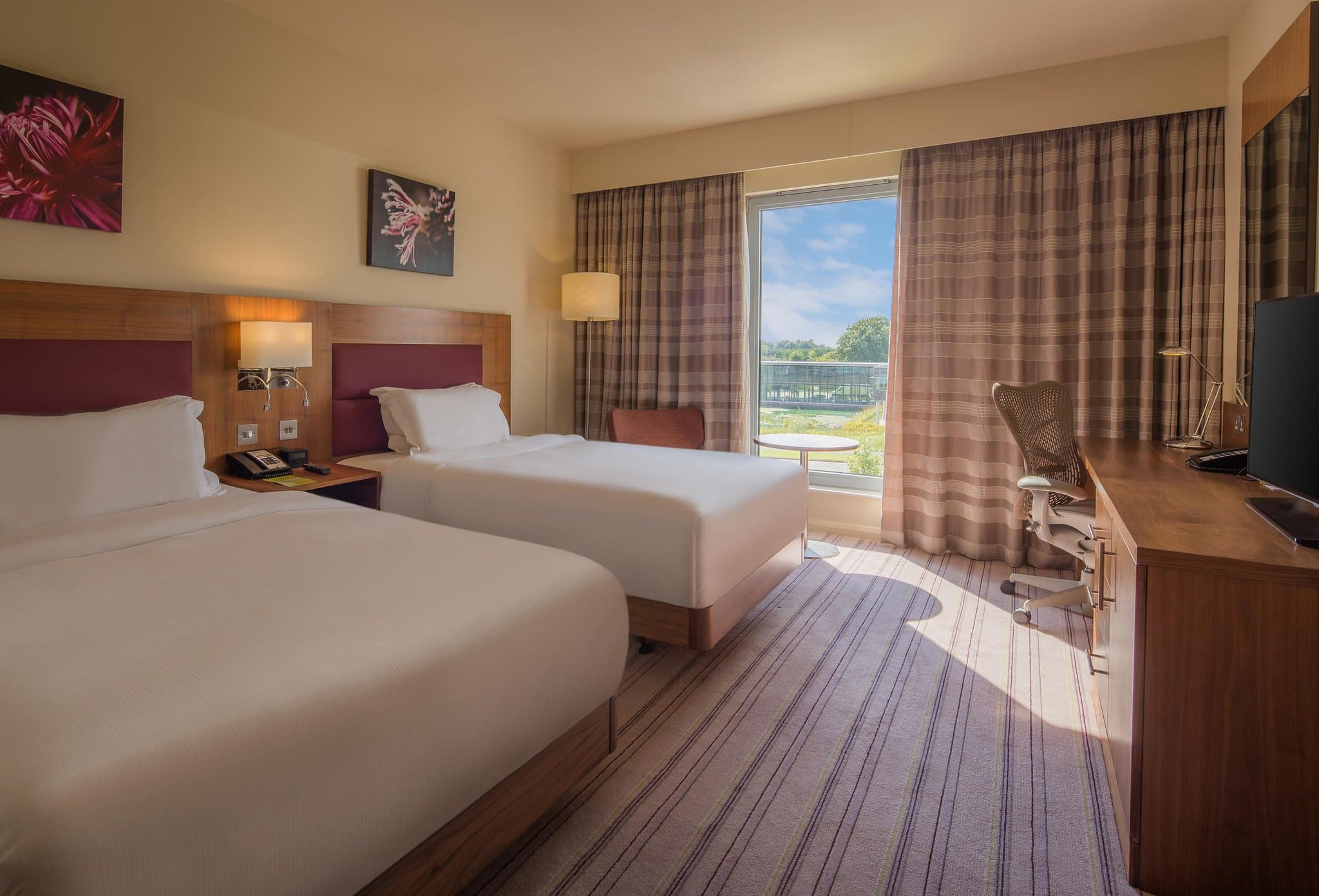 Hilton Garden Inn Luton North Ansicht 2