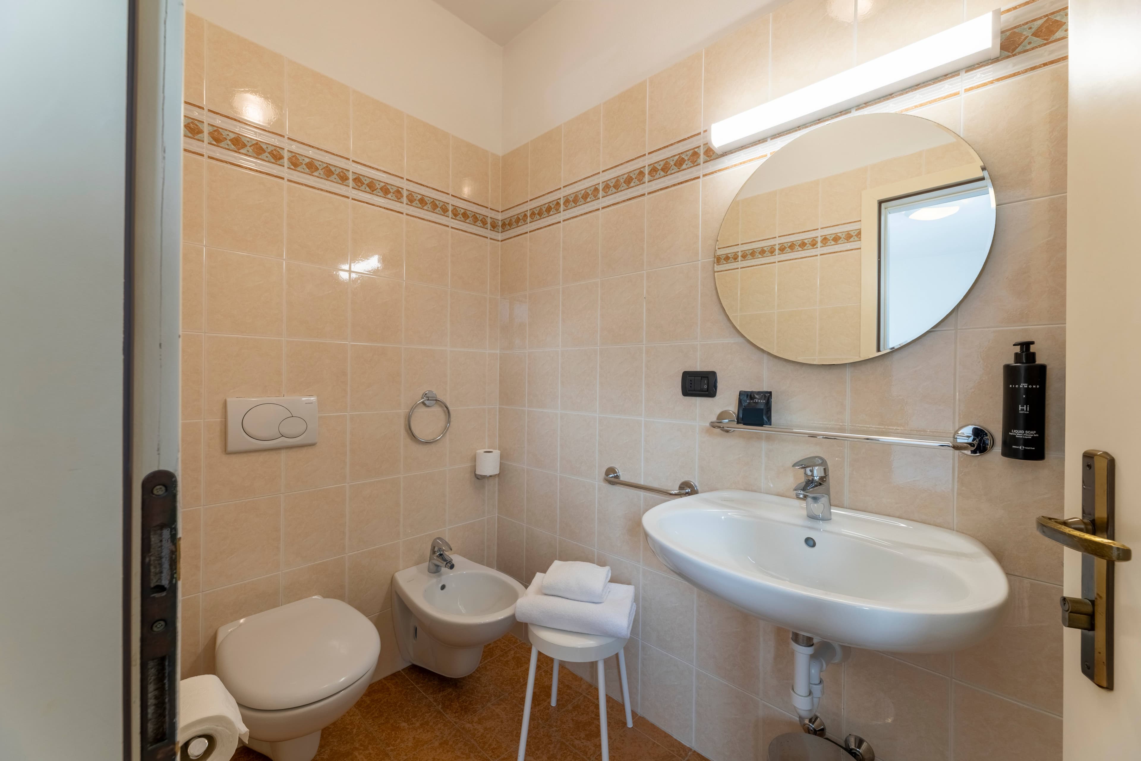 Hi Hotels Riva - Lakeview Ansicht 9