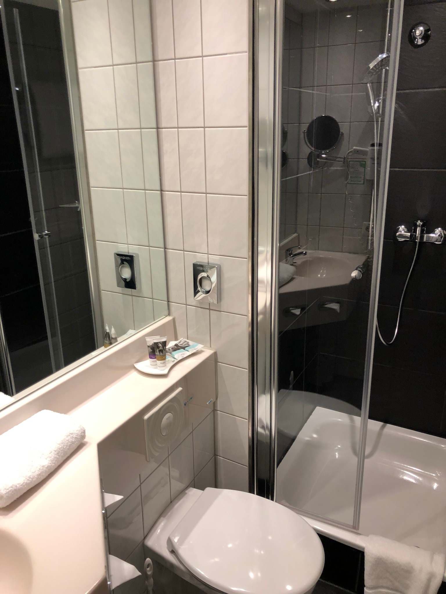 Mercure Hotel Frankfurt City Messe Ansicht 5