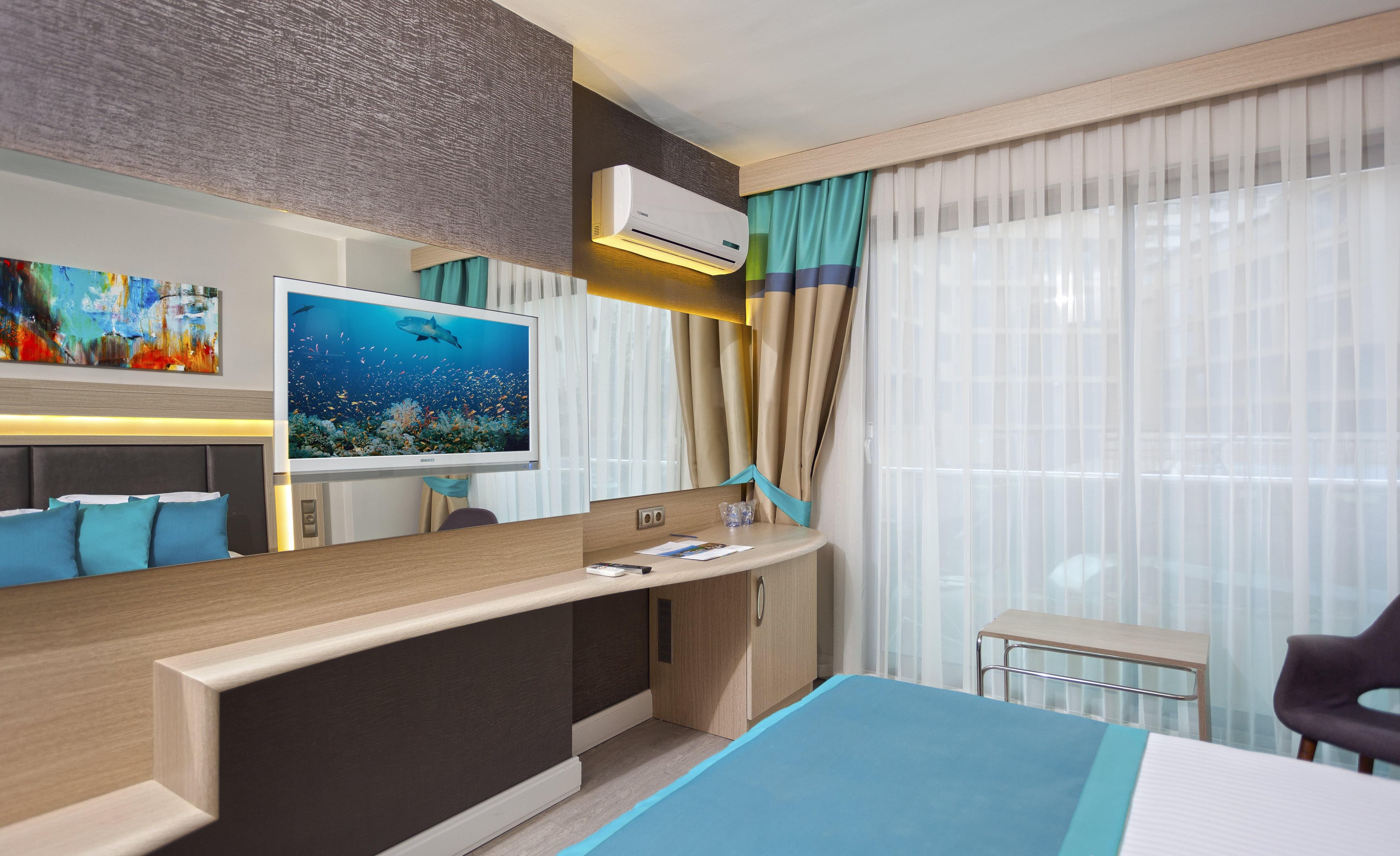 Falcon Hotel Ansicht 6