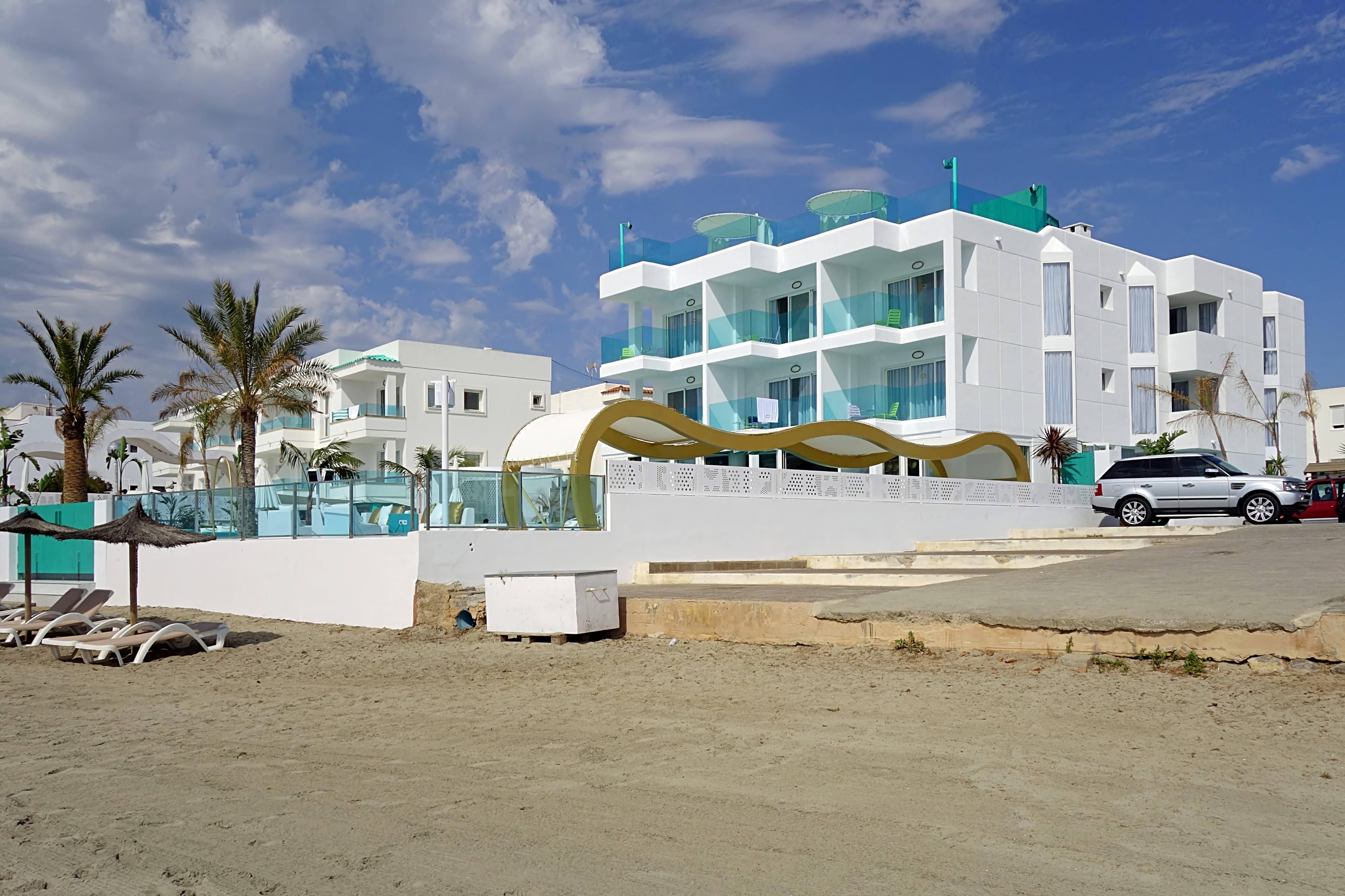 Ama Ibiza Beachfront Suites Ansicht 9