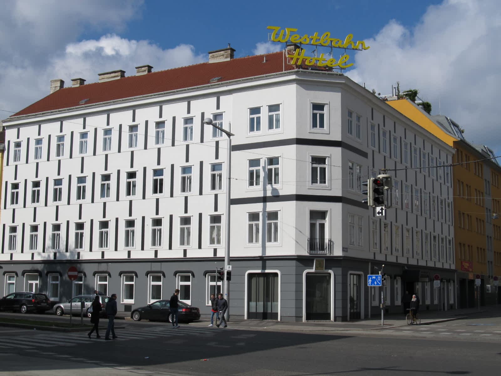 Westbahn Hotel Ansicht 3