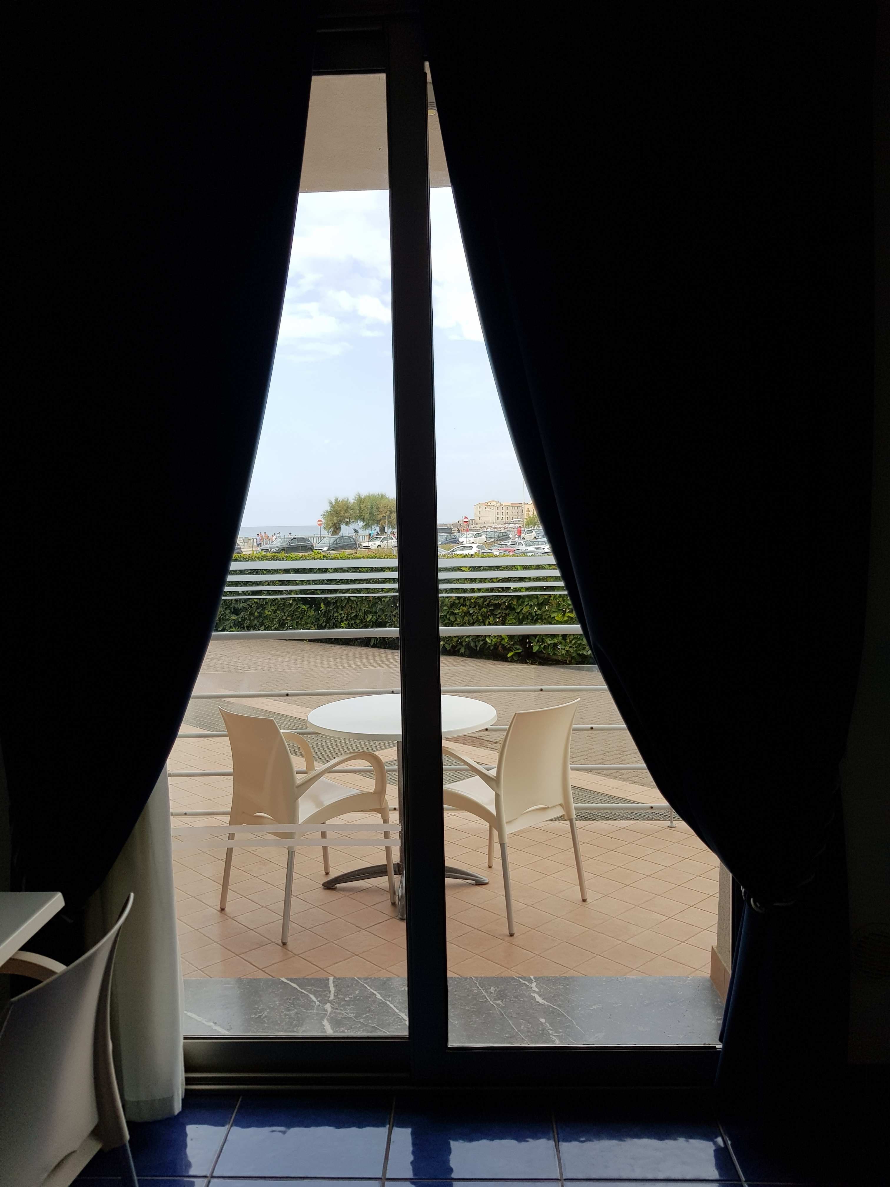 Astro Suite Hotel Ansicht 2