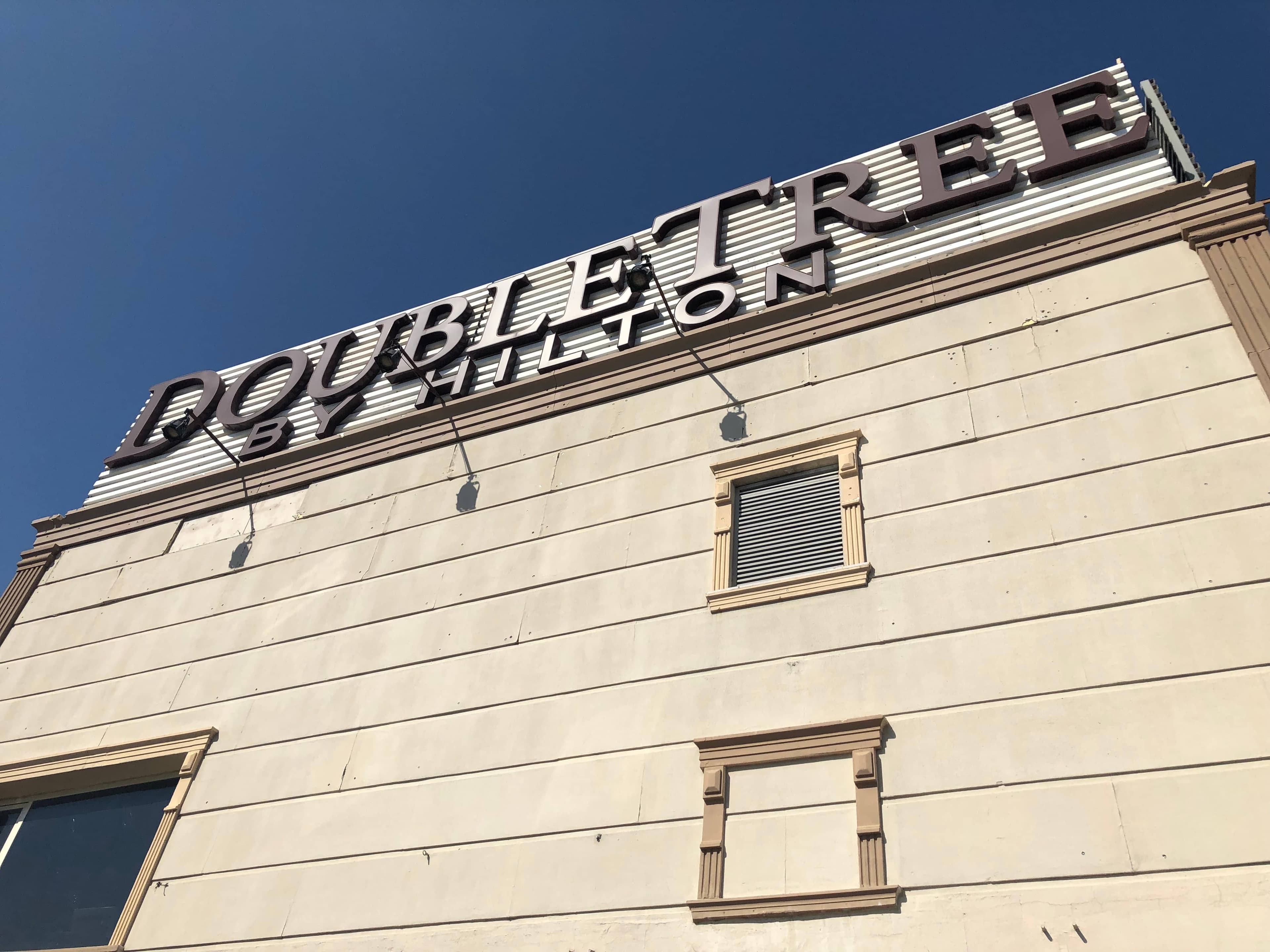 DoubleTree by Hilton Izmir - Alsancak Ansicht 2