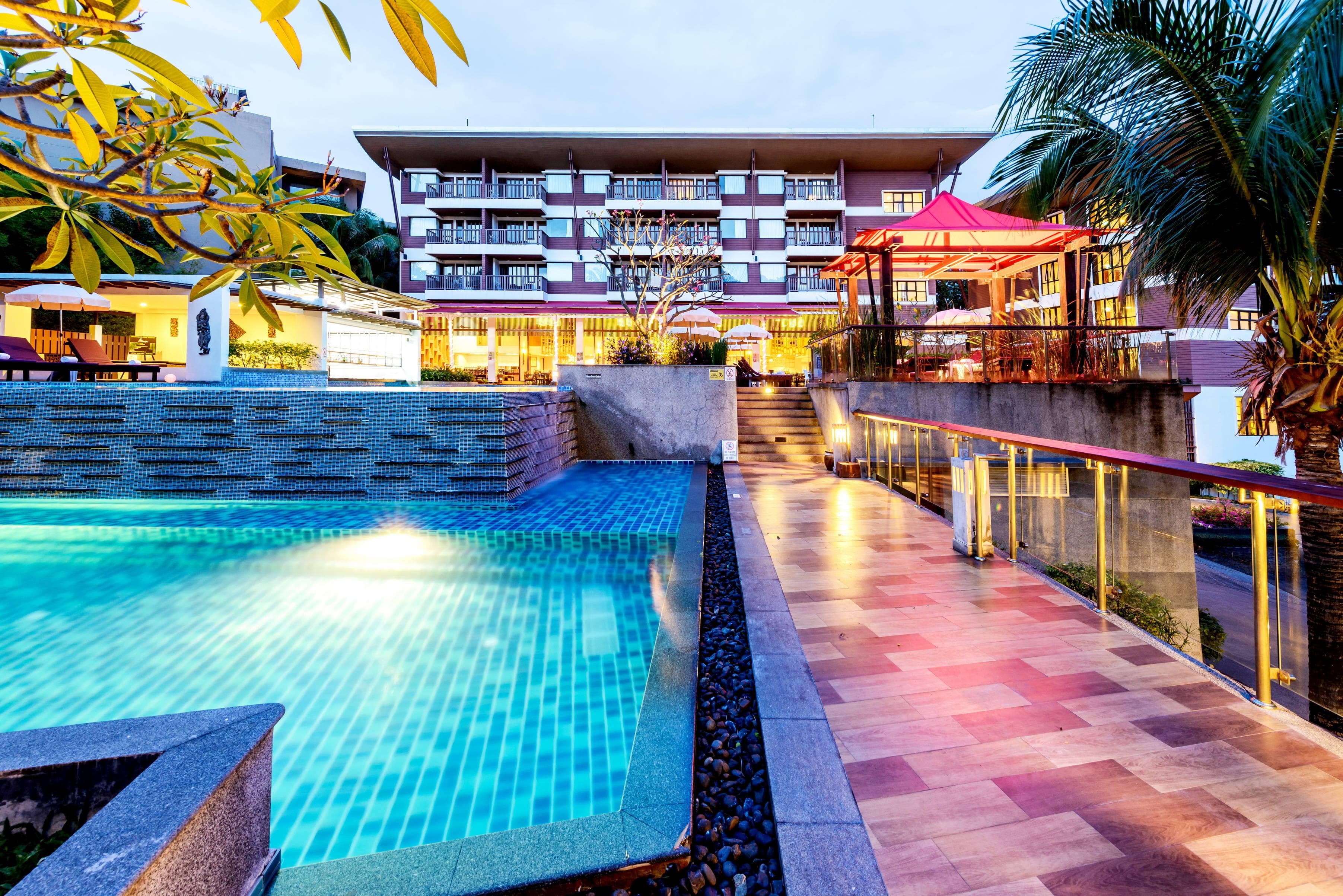 Hotel Peach Blossom