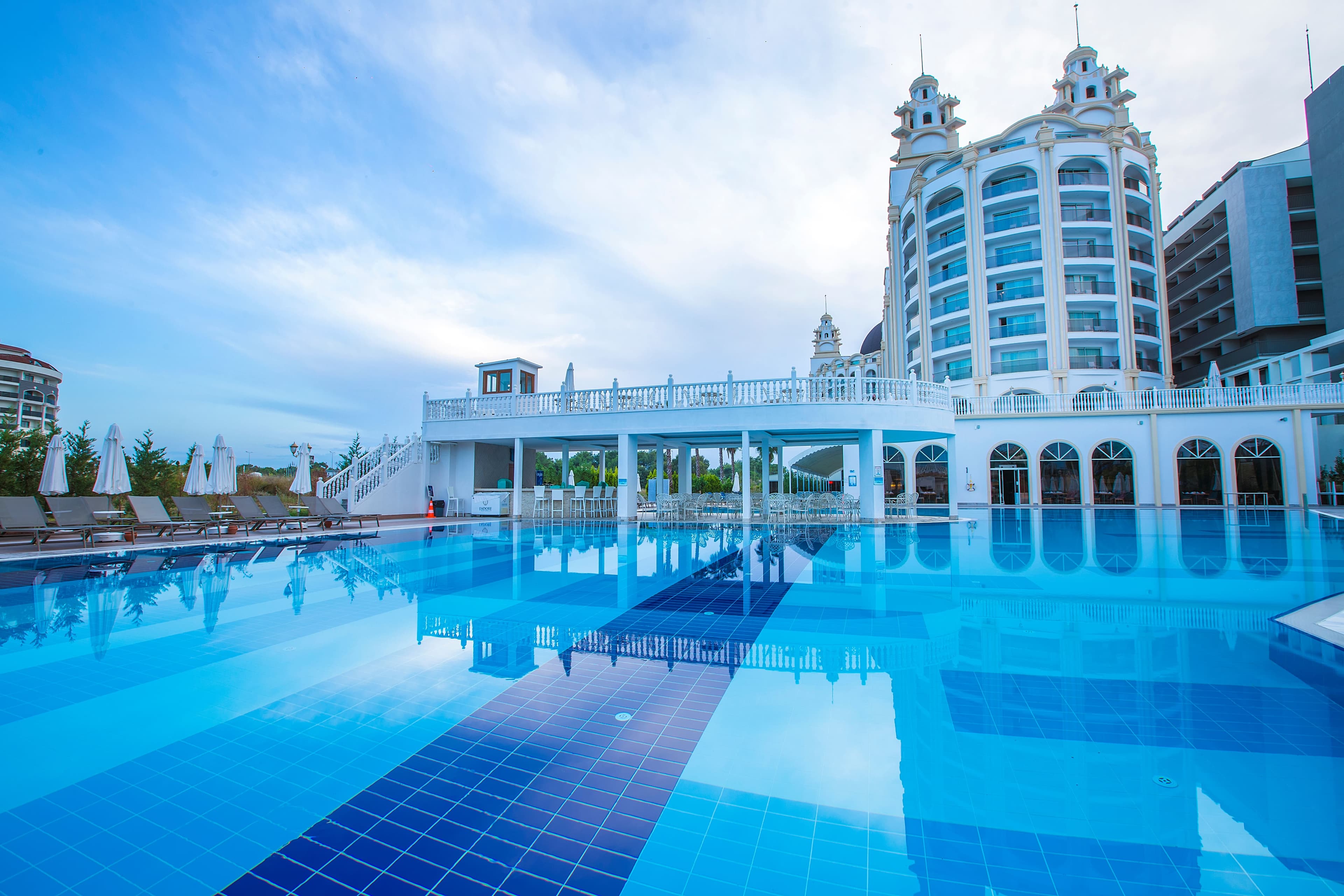 J'adore Deluxe Hotel & Spa