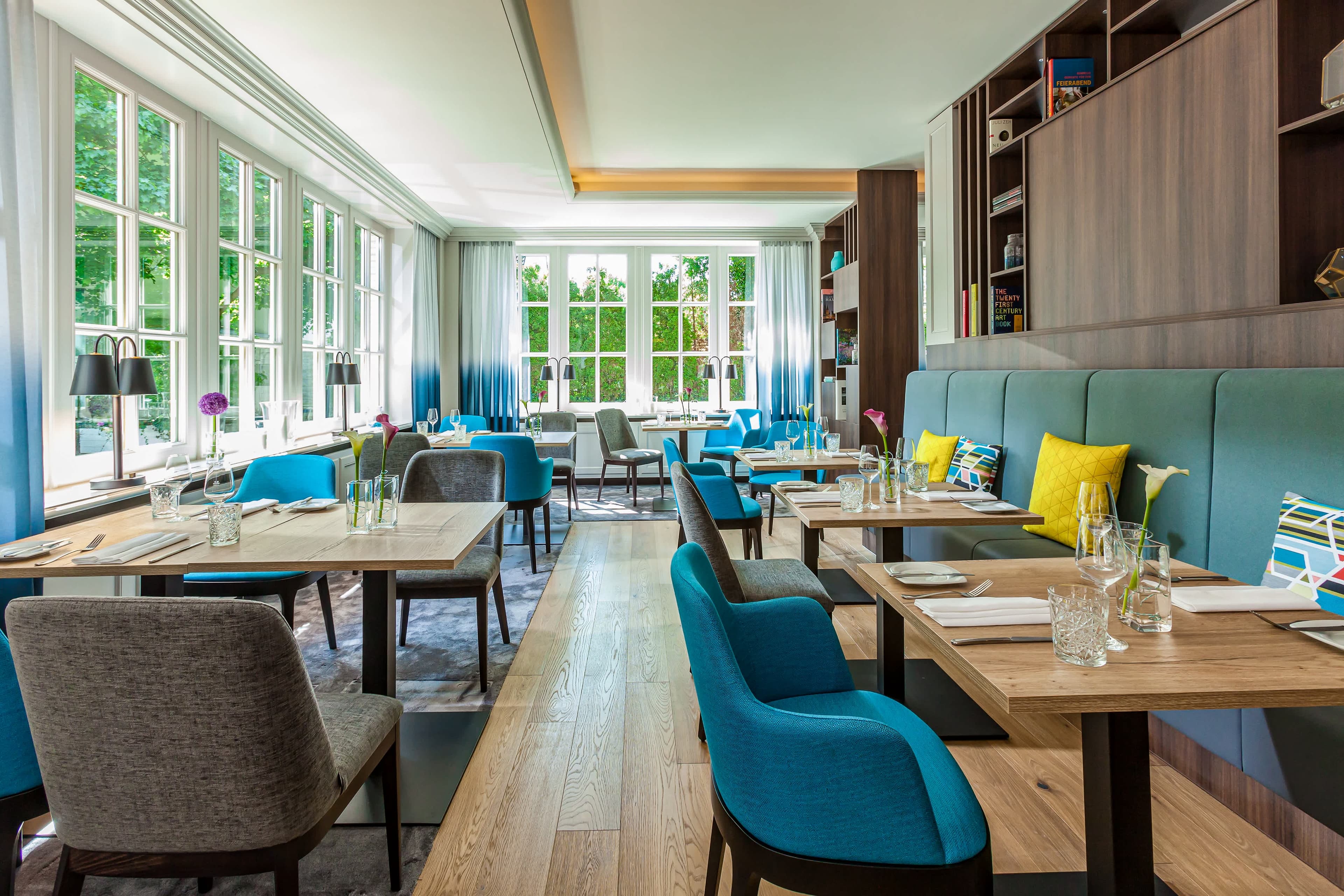 Hotel Courtyard by Marriott Hamburg Airport Ansicht 8