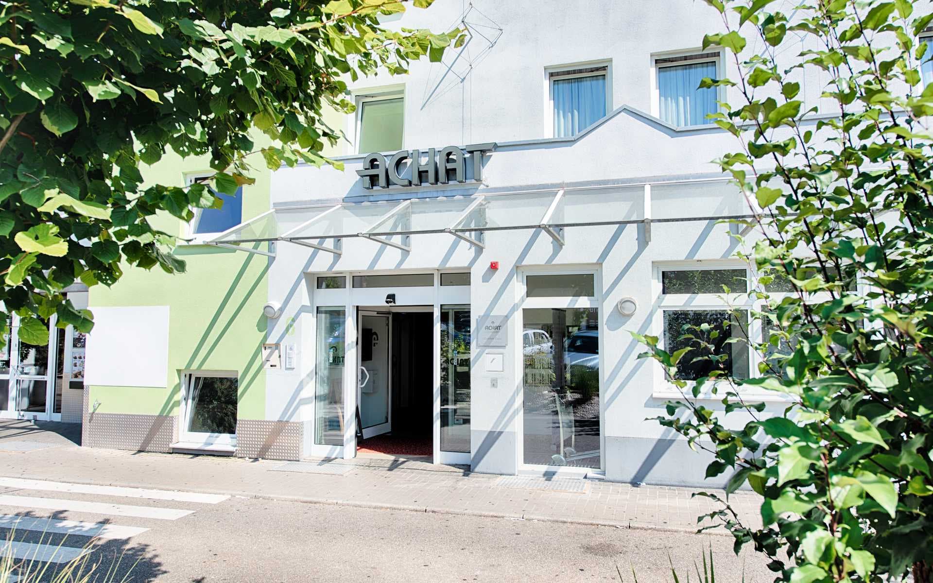 ACHAT Hotel Stuttgart Zuffenhausen Ansicht 2