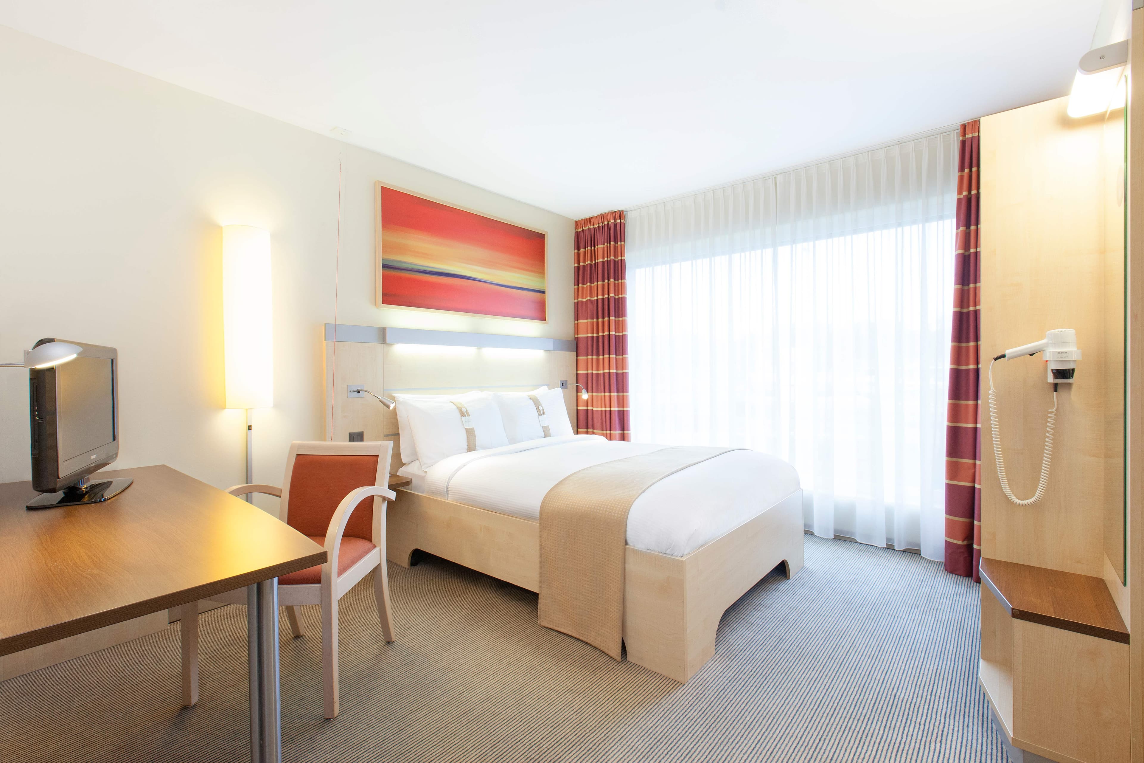 Holiday Inn Express Zürich - Airport Ansicht 8