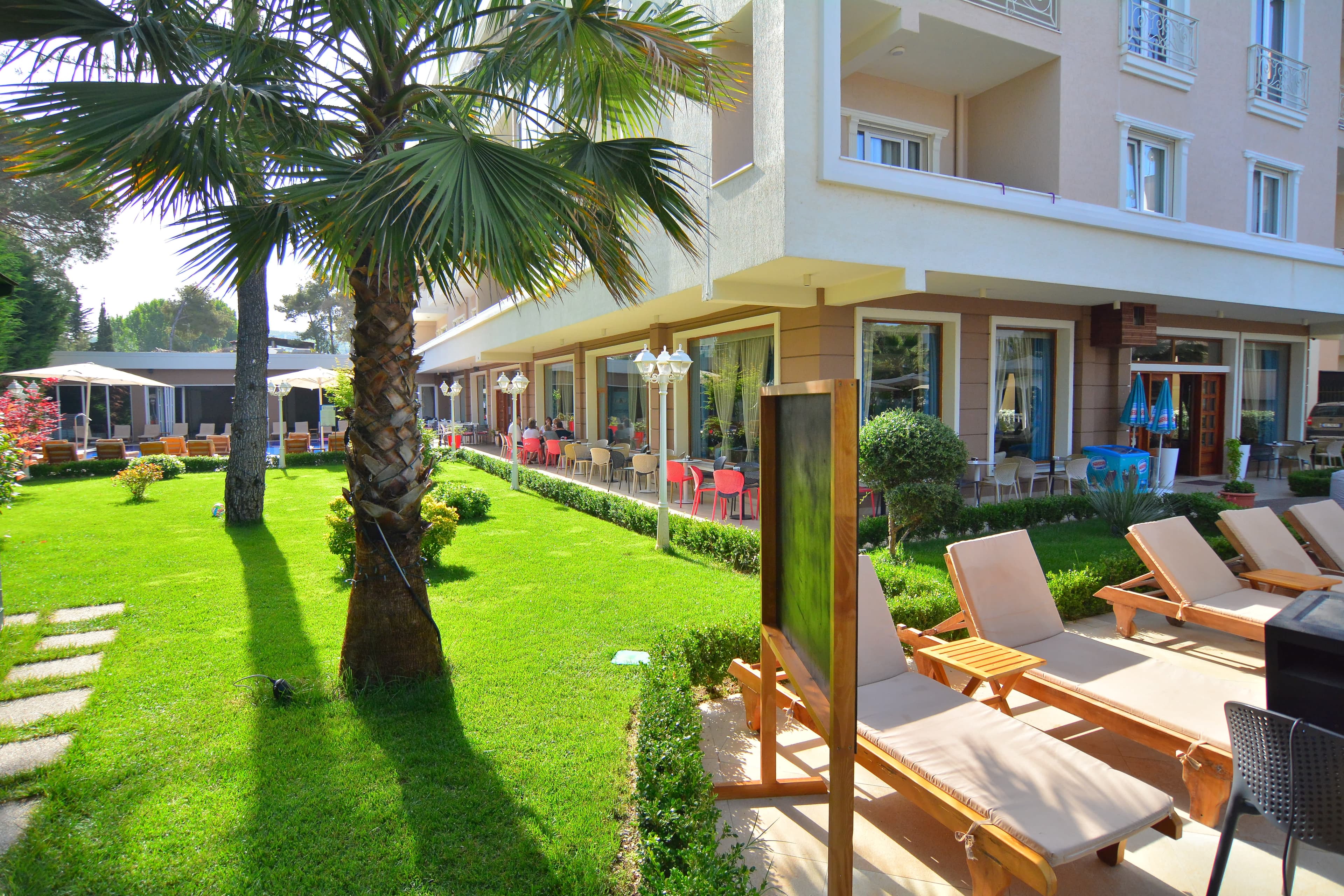 Sandy Beach Resort Ansicht 2