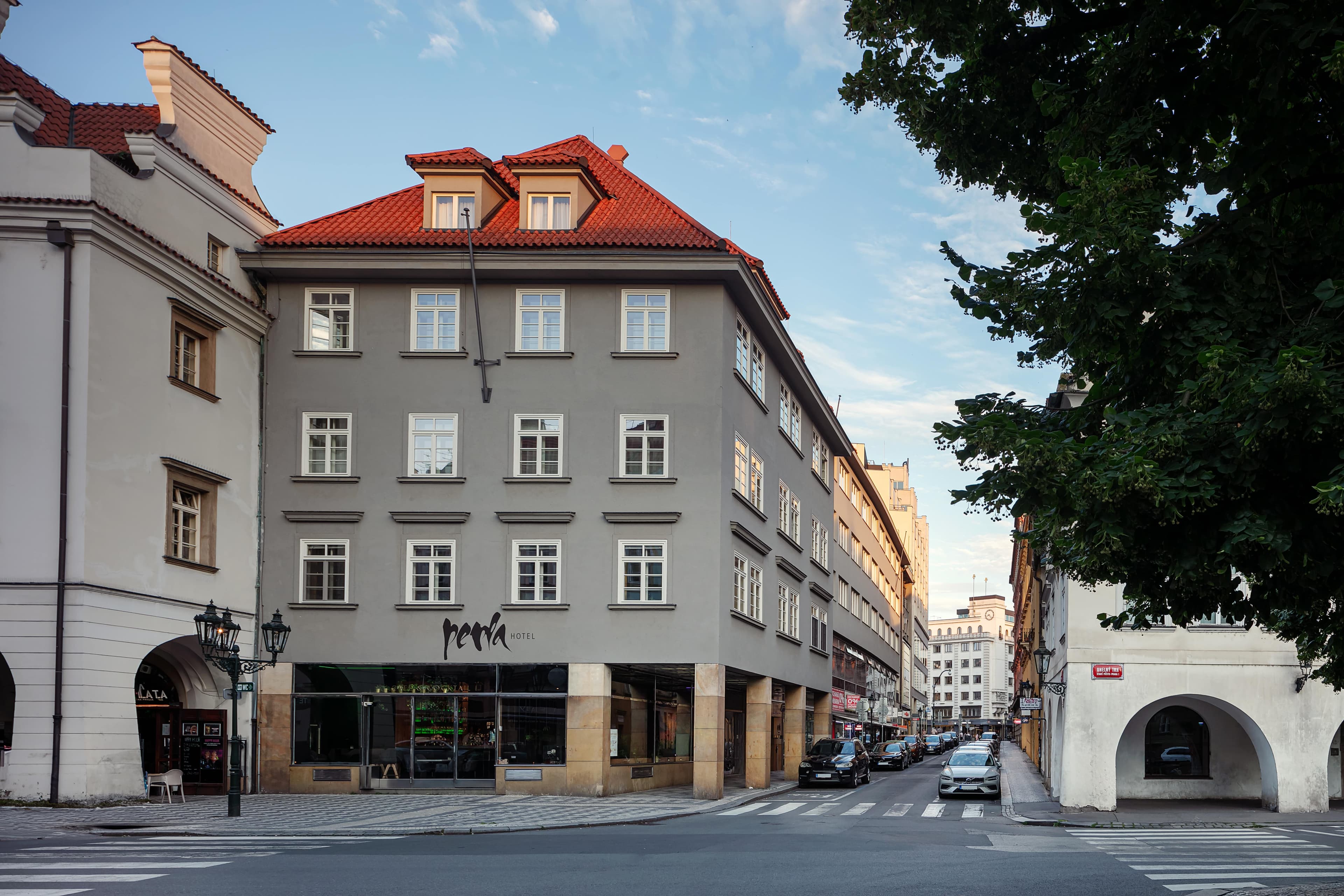 Hotel Perla Ansicht 2