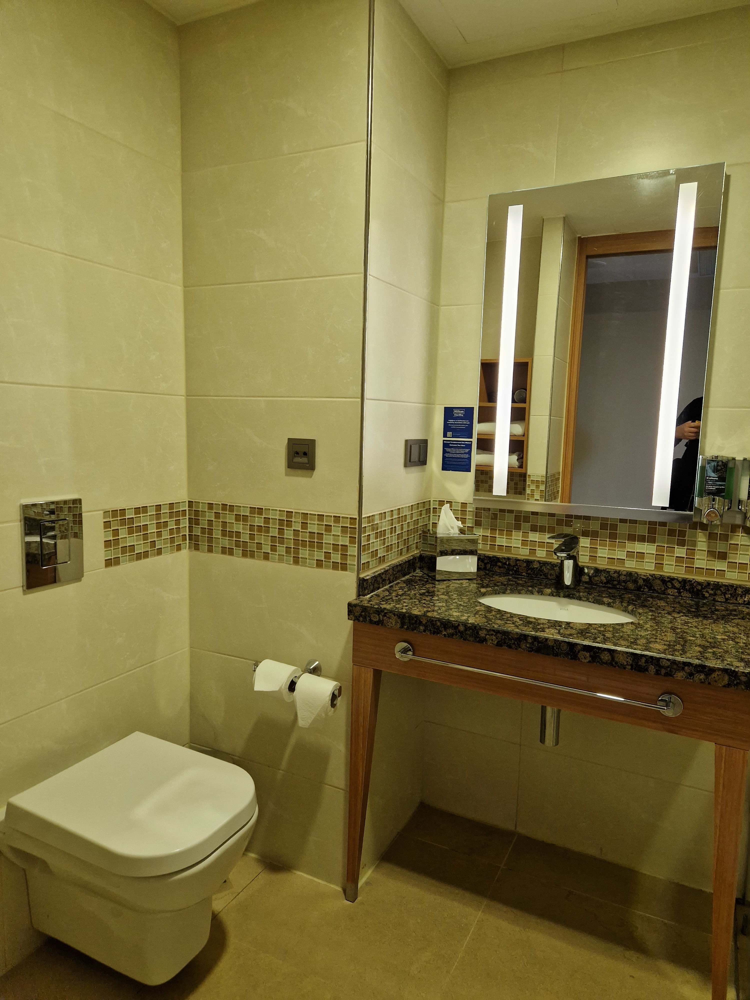 Hampton by Hilton Istanbul Atakoy Ansicht 4