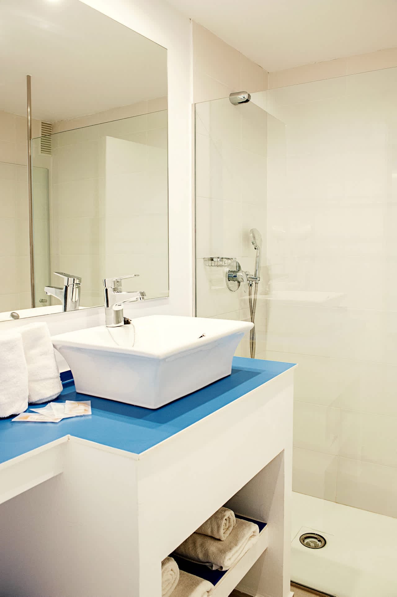 Guya Wave Hotel Ansicht 6