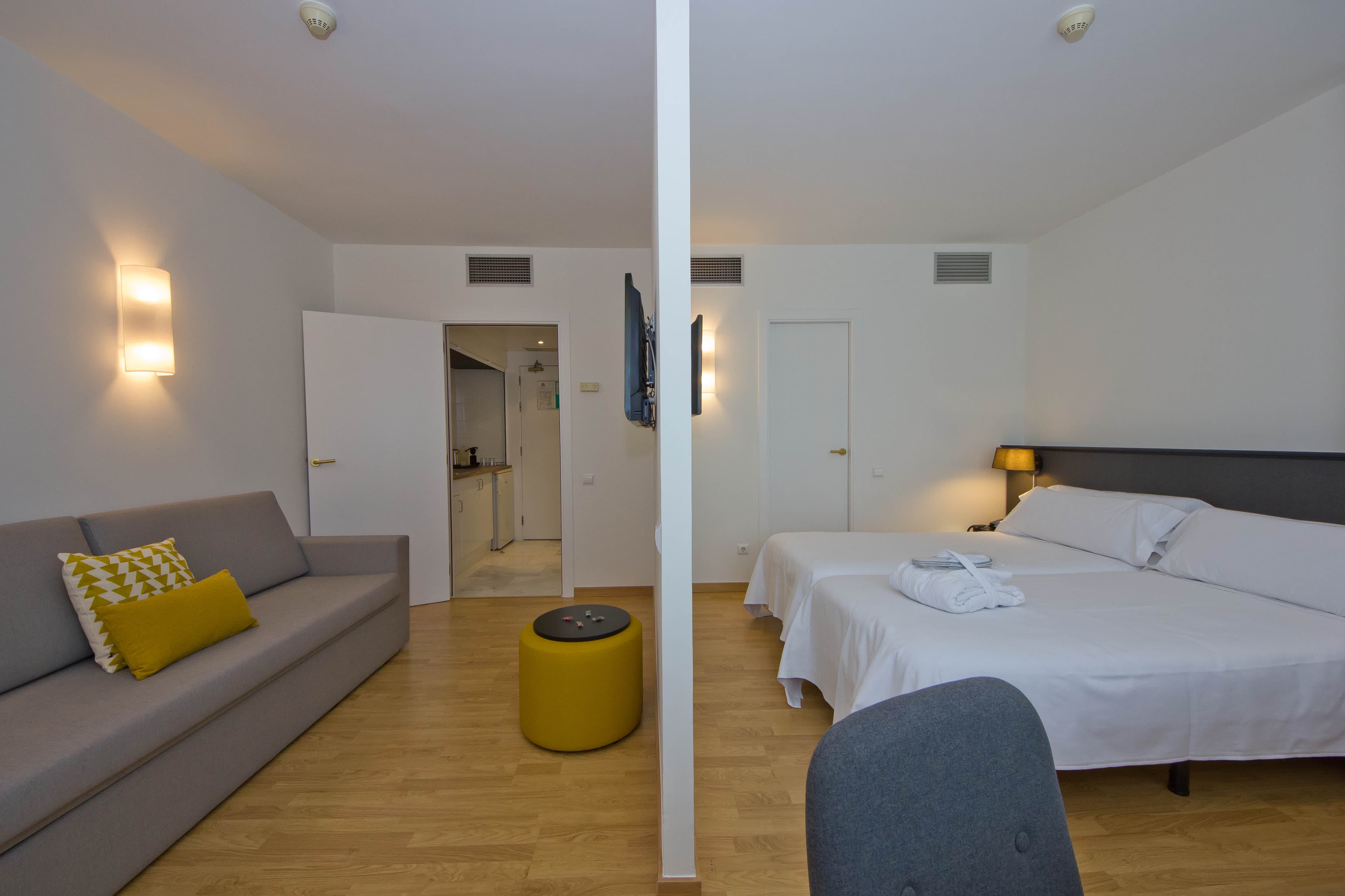 Aparthotel Atenea Valles Ansicht 5