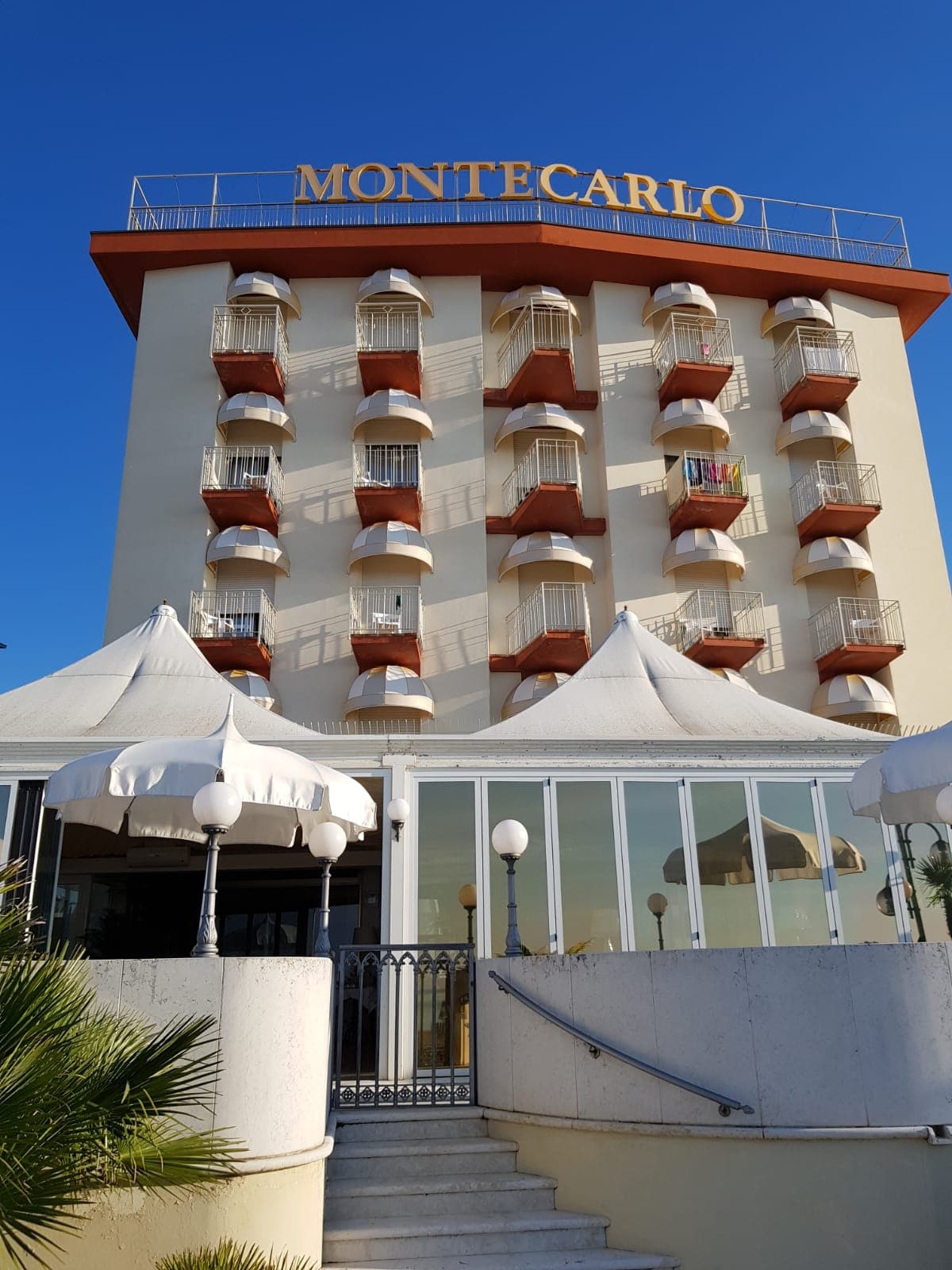 Hotel Montecarlo