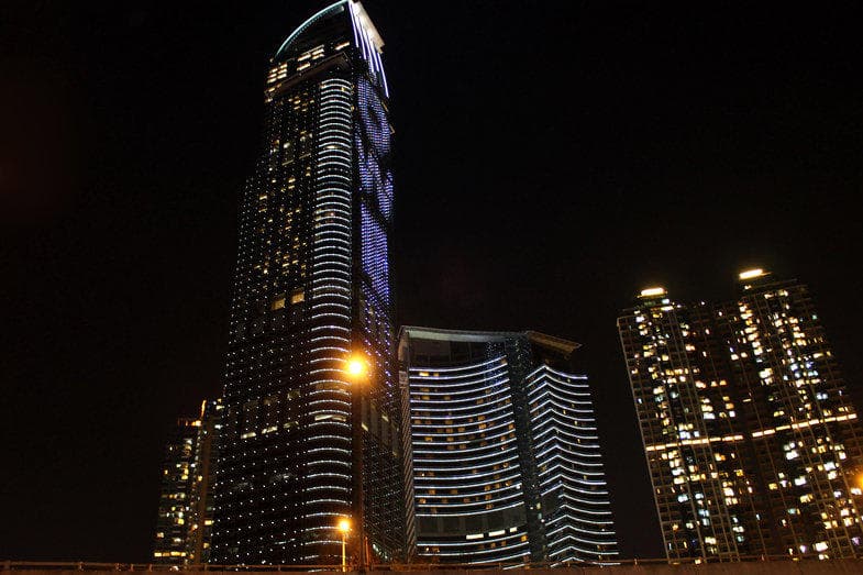 L'Hotel Nina et Convention Centre Ansicht 2