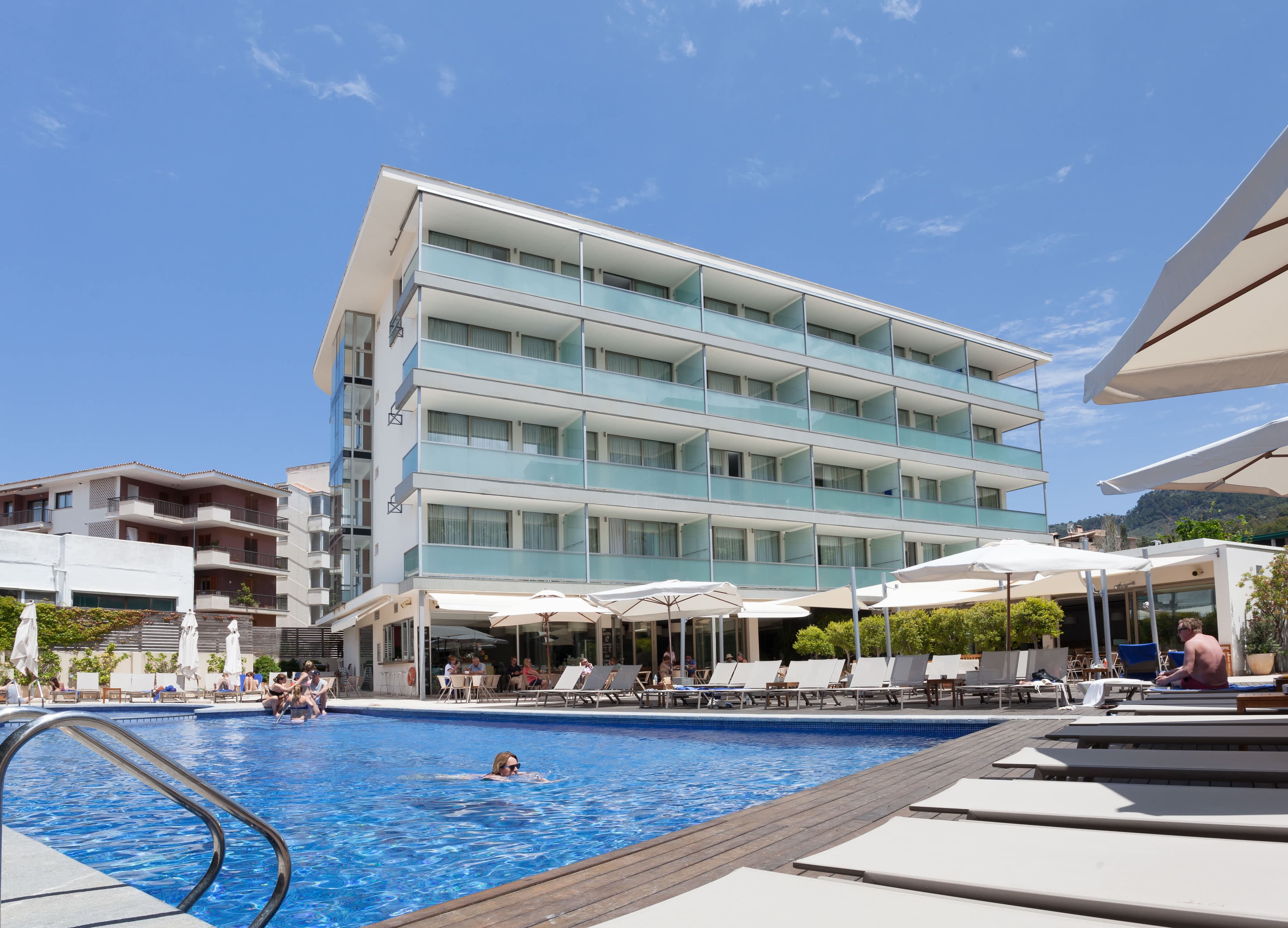 Aimia Hotel