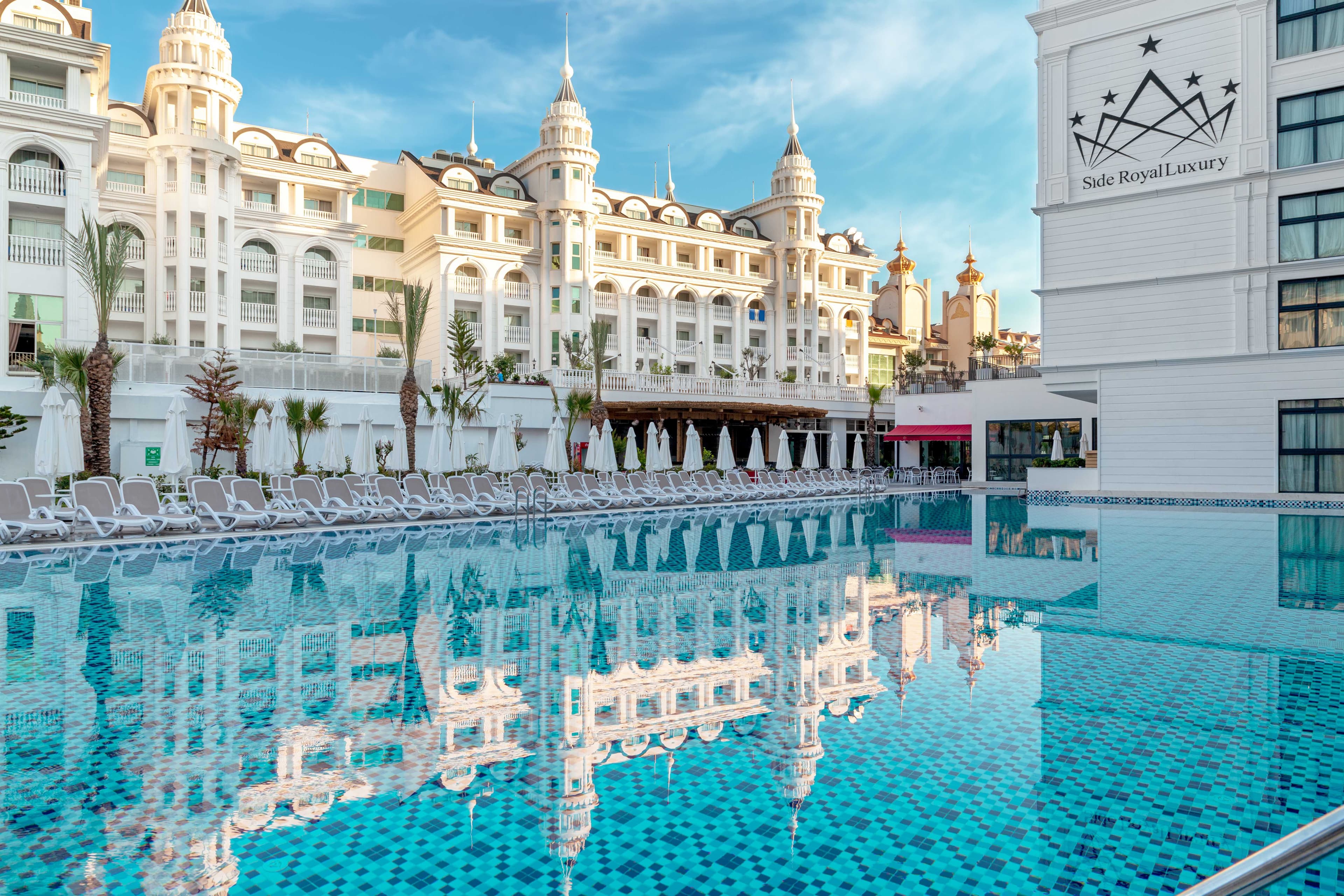 Side Royal Style Hotel