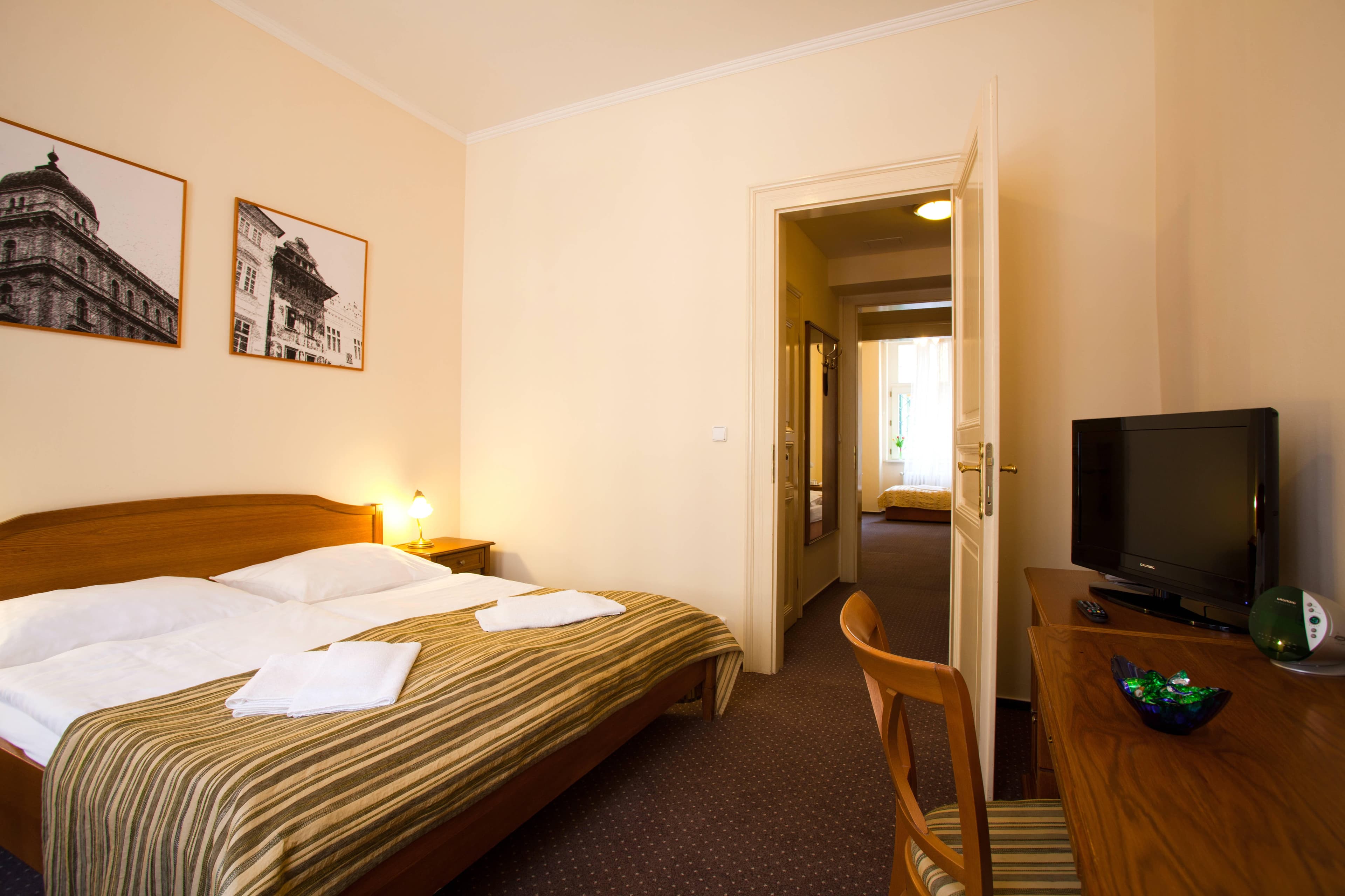 Anna Hotel Ansicht 4