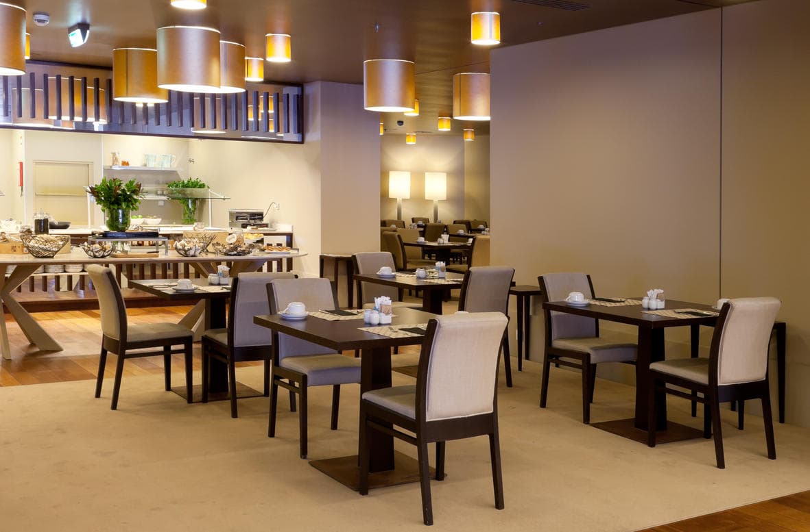 Hotel Holiday Inn Porto Gaia Ansicht 9