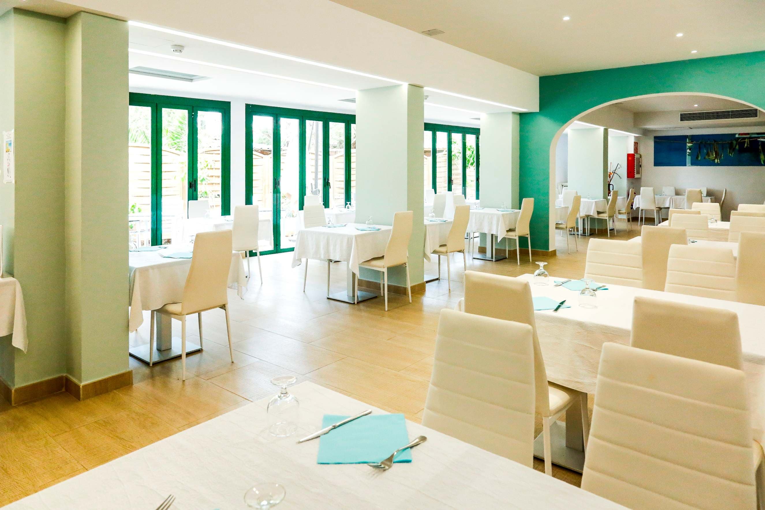 Hotel Rosales Ansicht 8