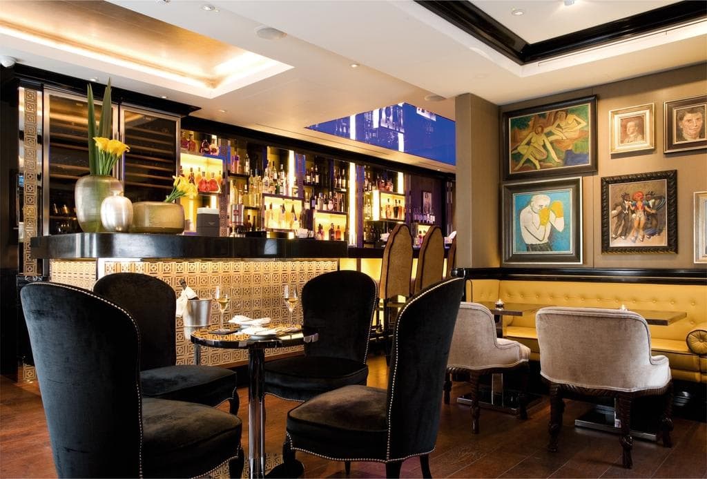 St. James's Hotel & Club Ansicht 6