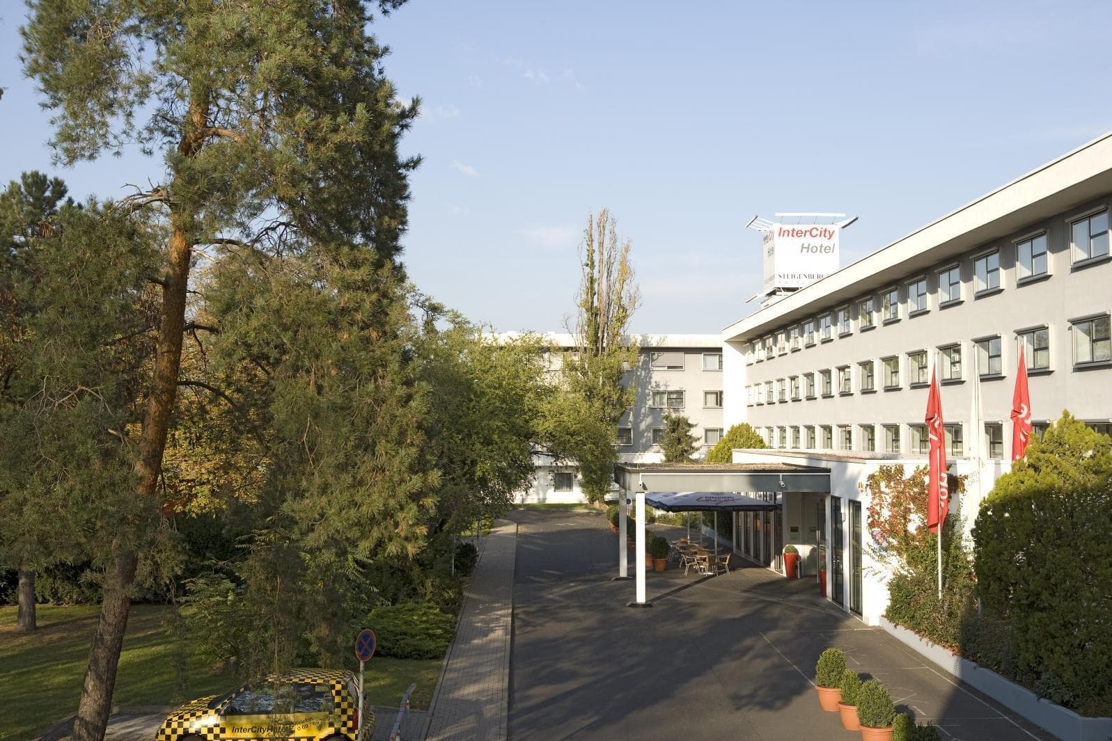 IntercityHotel Frankfurt Airport Terminal 3 Ansicht 3