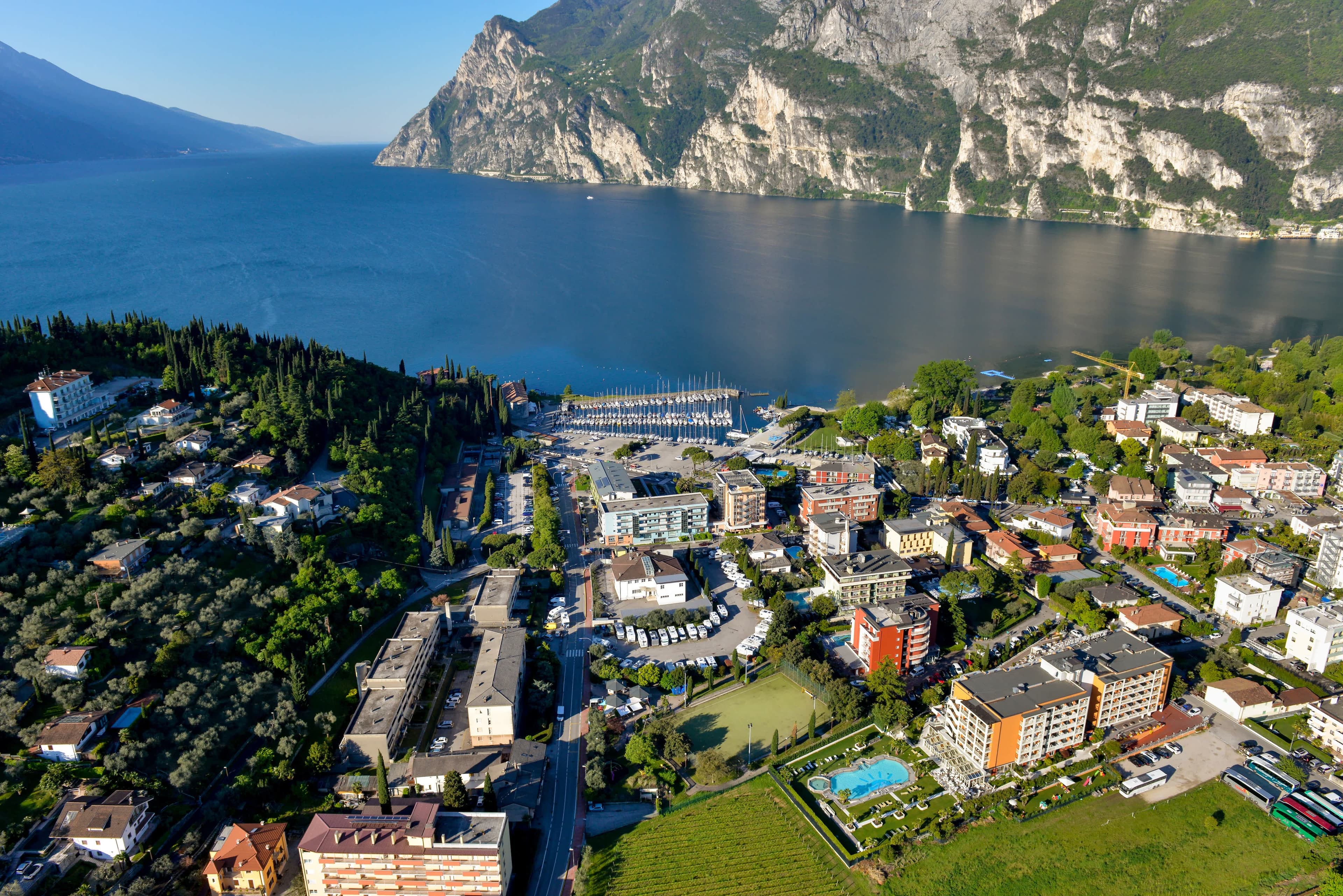 Lake Front Hotel Mirage Ansicht 3
