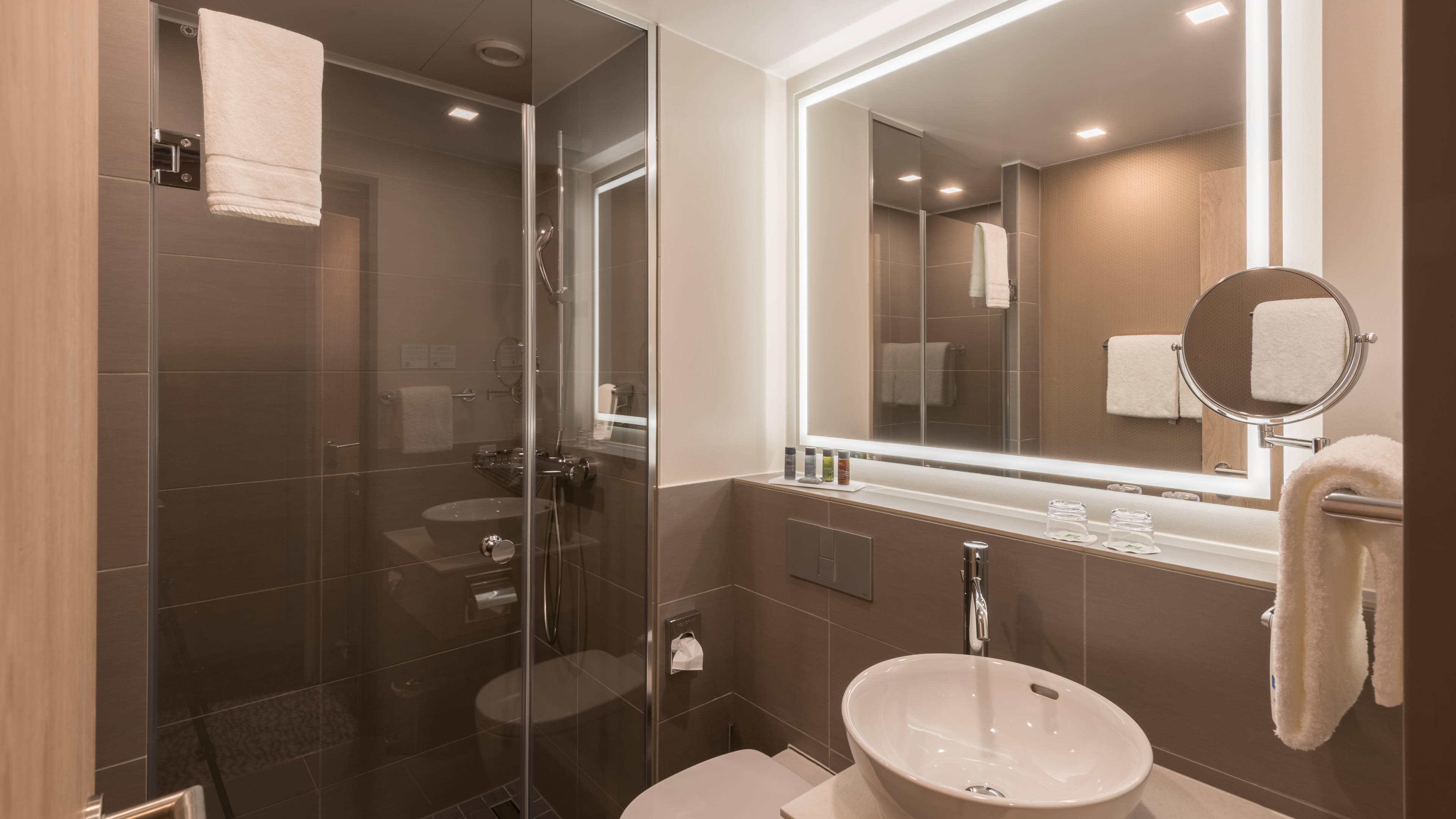 Holiday Inn Düsseldorf City Toulouser Allee Ansicht 4