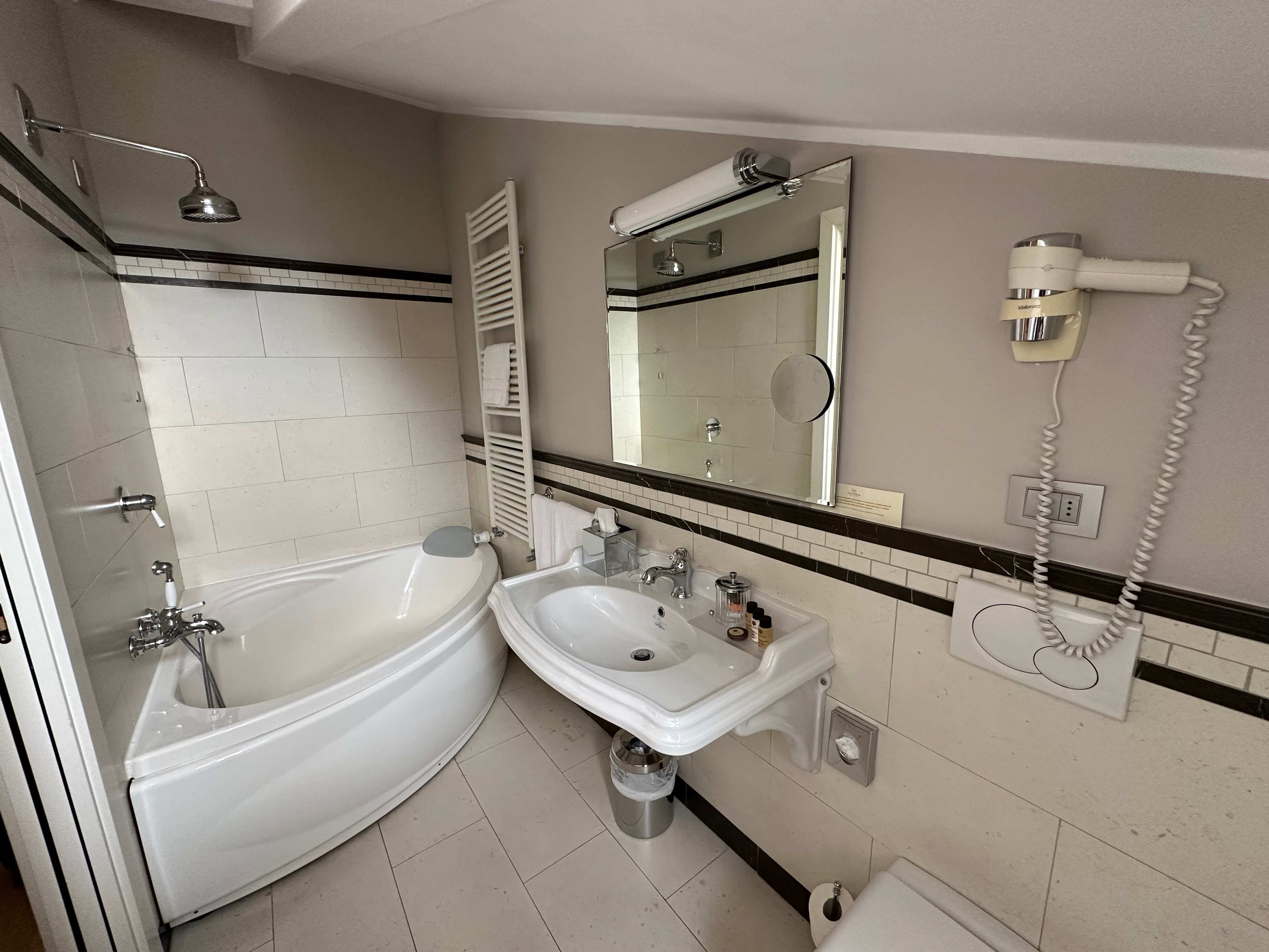 Hotel Victoria Ansicht 7