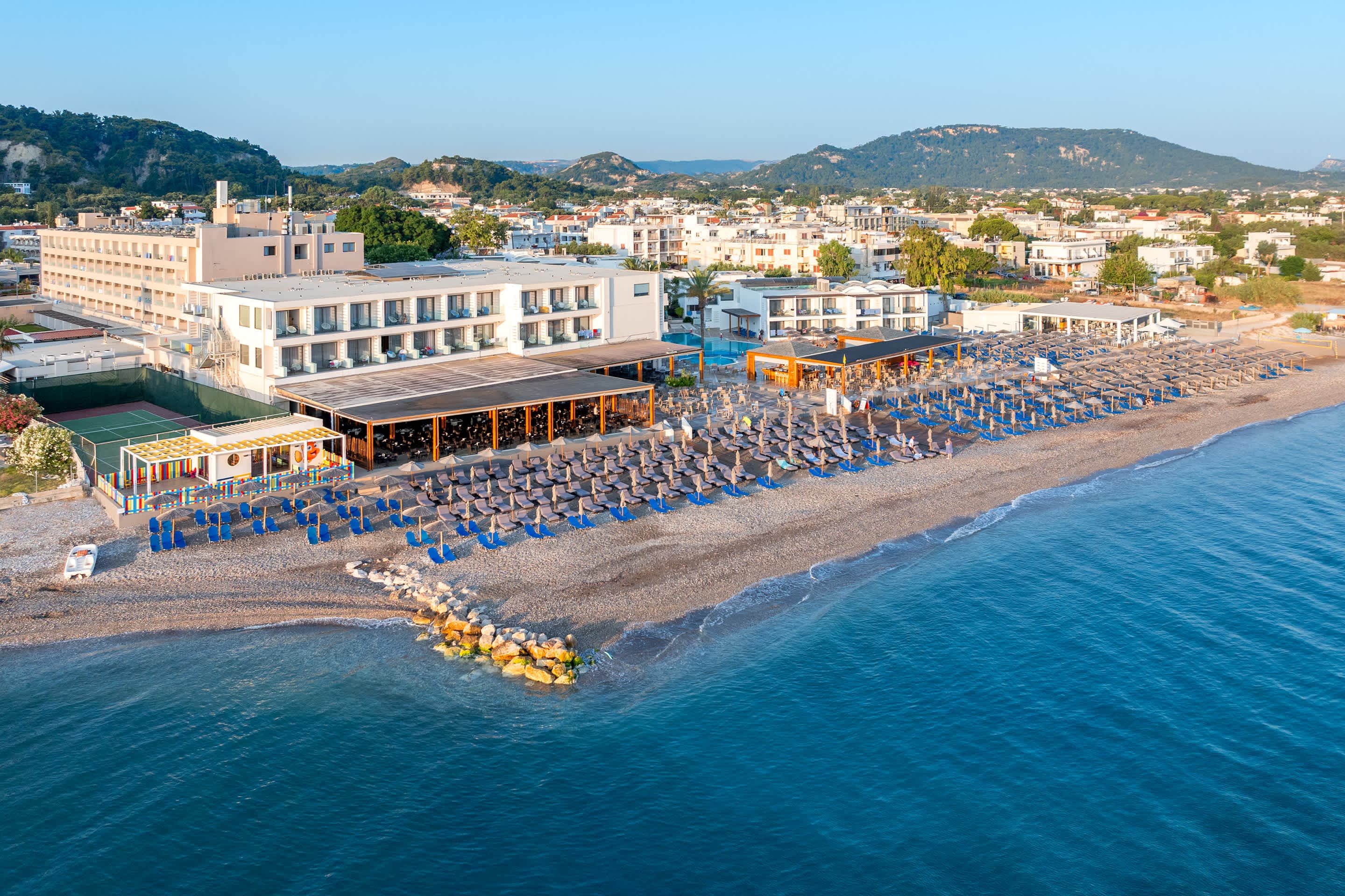 Avra Beach Resort Hotel & Bungalows