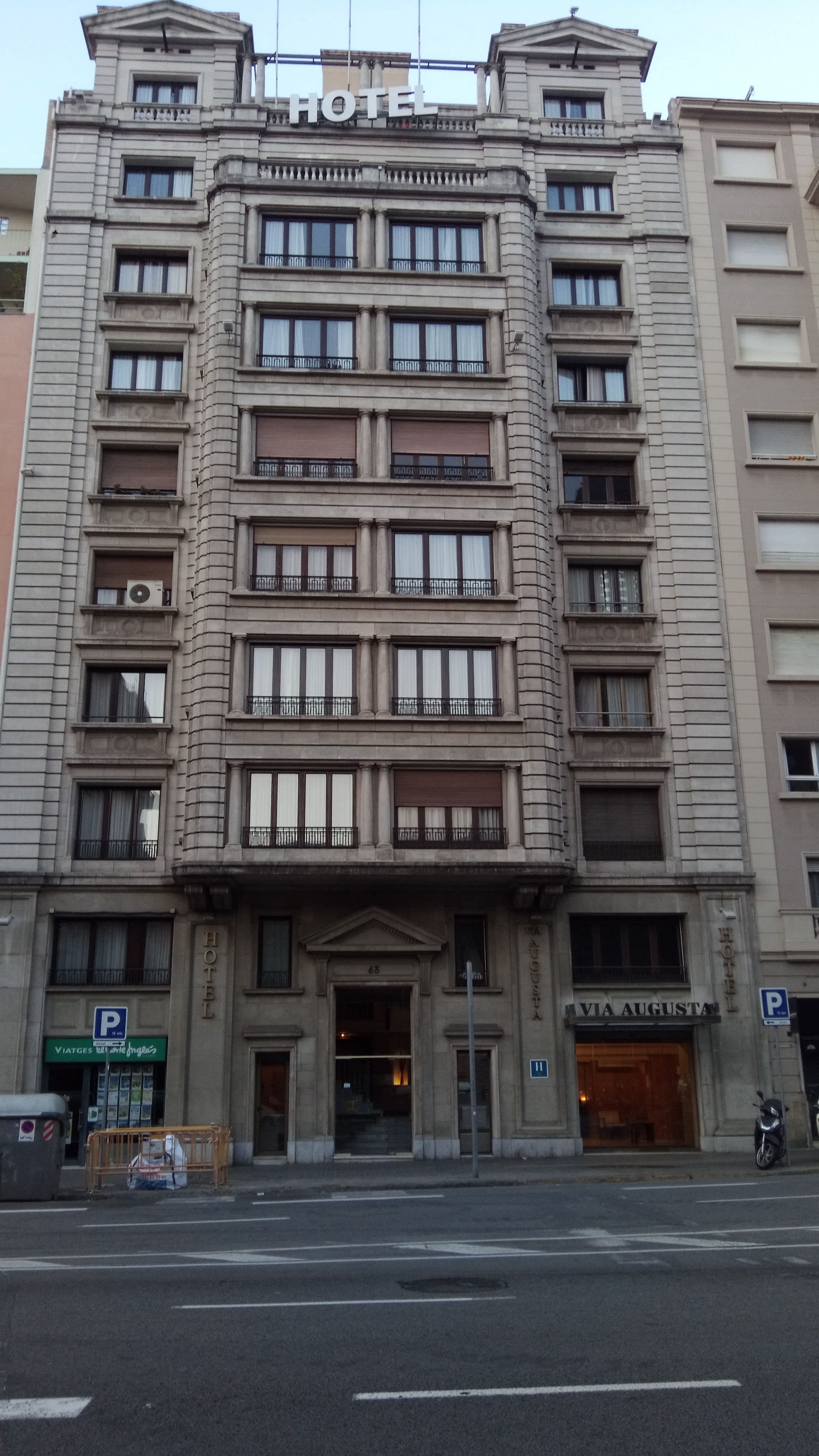Hotel Via Augusta Ansicht 2