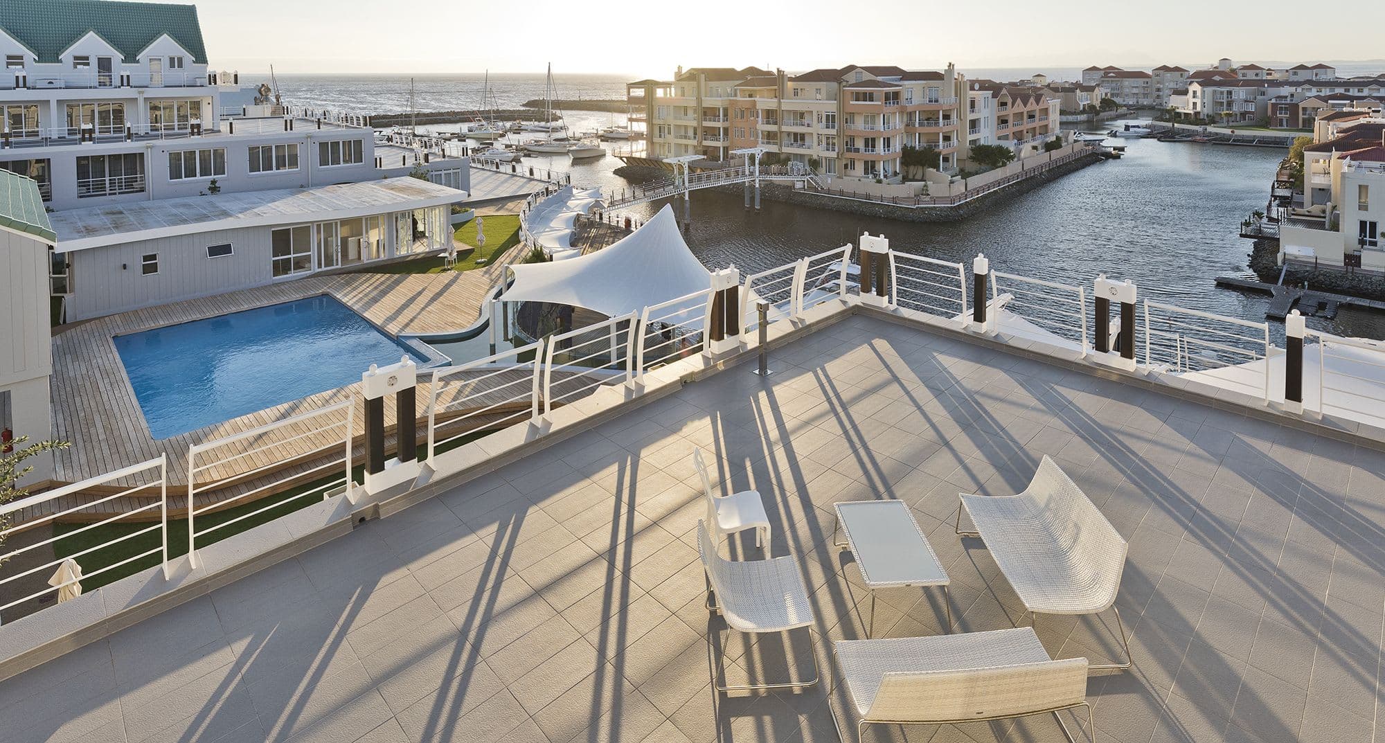 Krystal Beach Hotel Ansicht 9